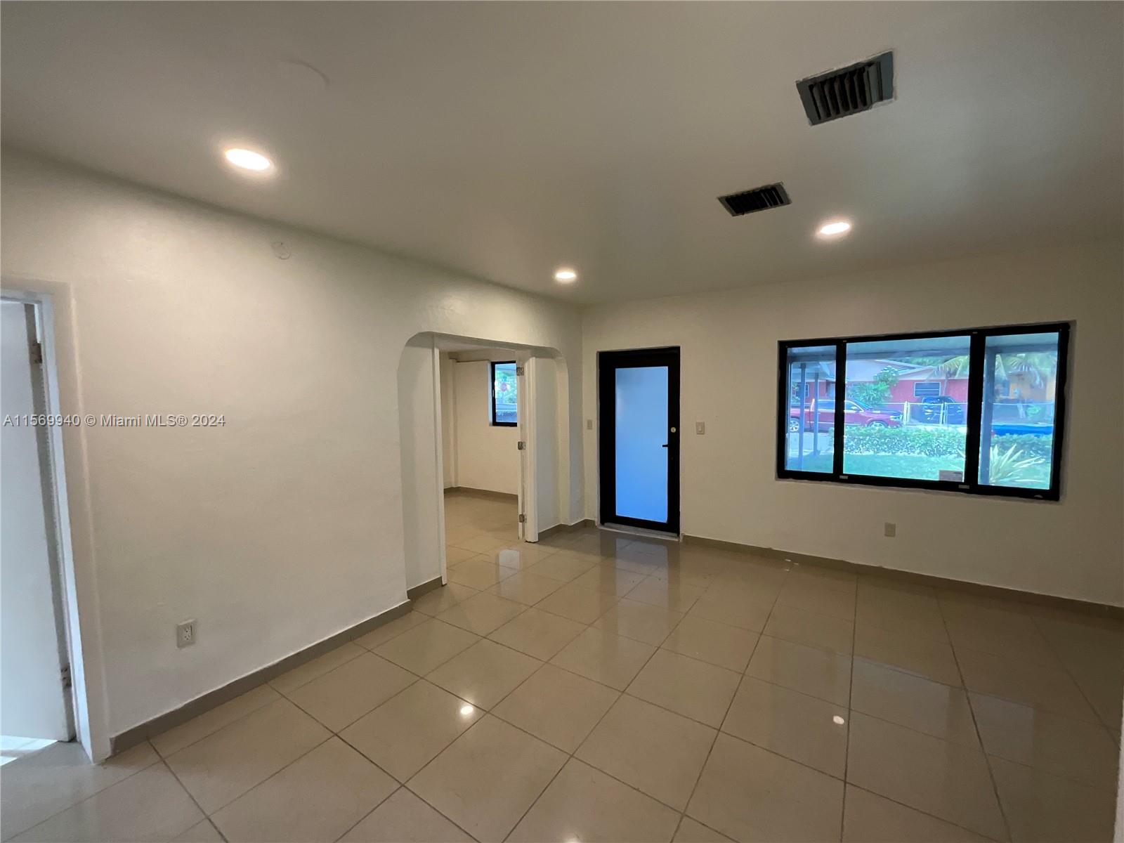 288 NW 47th St, Miami, Florida 33127, 4 Bedrooms Bedrooms, ,2 BathroomsBathrooms,Residentiallease,For Rent,288 NW 47th St,A11569940