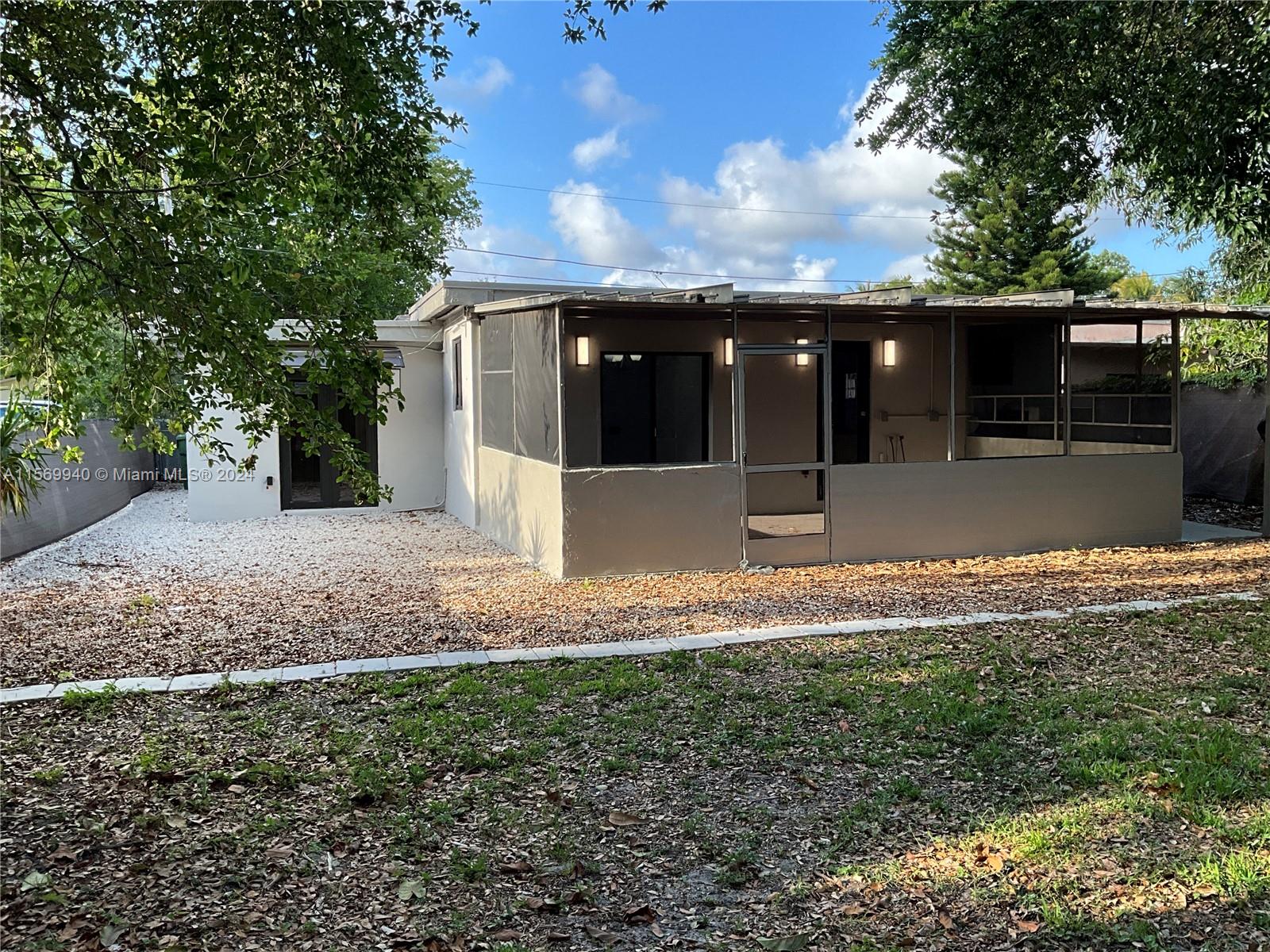 288 NW 47th St, Miami, Florida 33127, 4 Bedrooms Bedrooms, ,2 BathroomsBathrooms,Residentiallease,For Rent,288 NW 47th St,A11569940