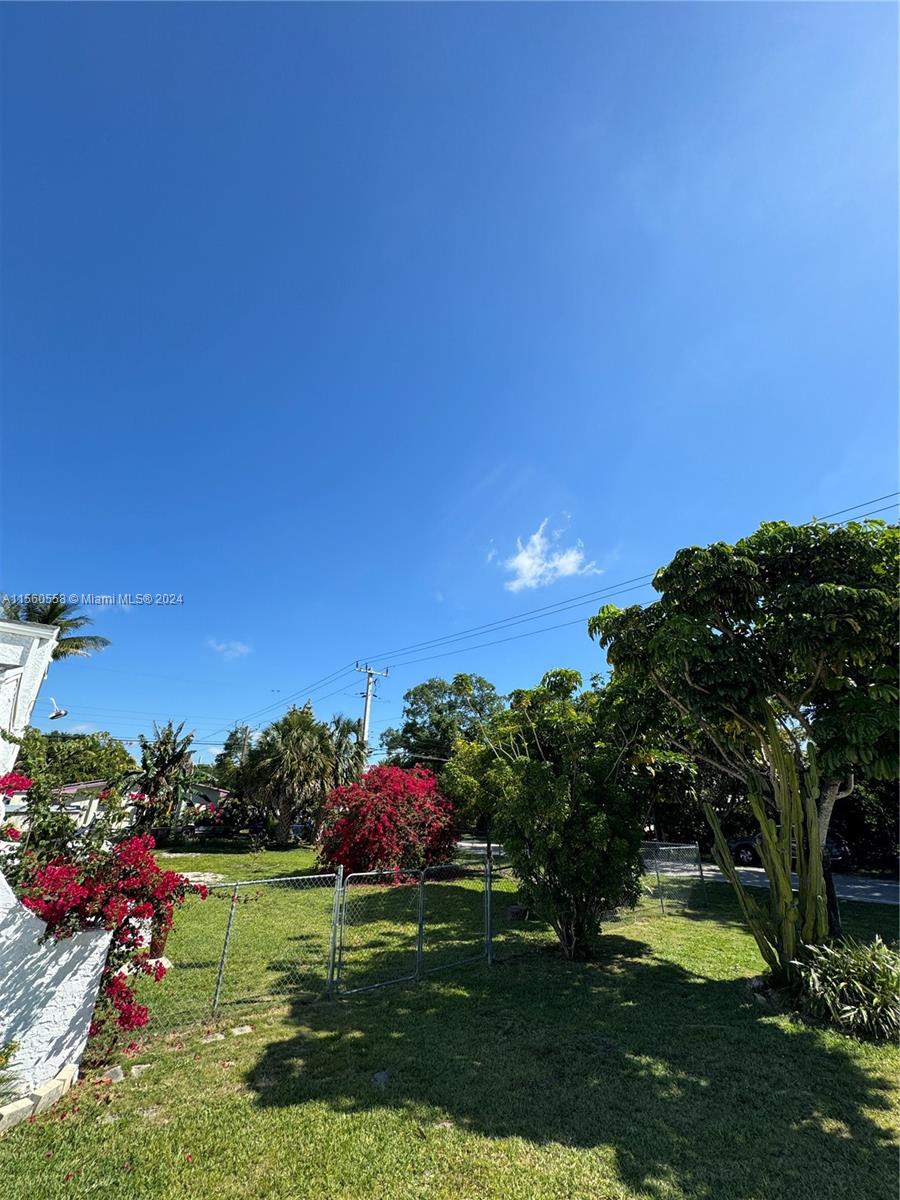 6103 Mayo St, Hollywood, Florida 33023, 4 Bedrooms Bedrooms, ,2 BathroomsBathrooms,Residential,For Sale,6103 Mayo St,A11560558