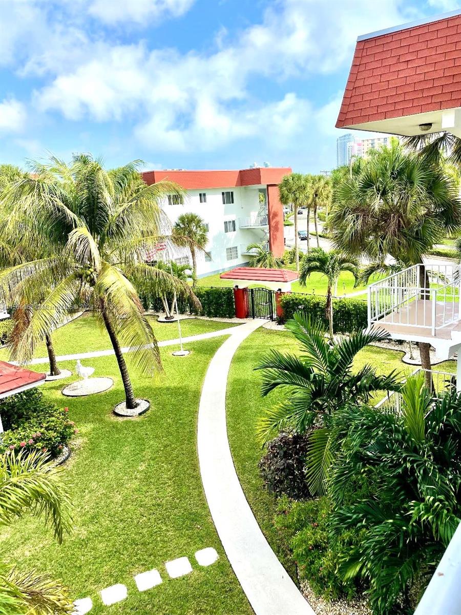 580 Egret Dr 308, Hallandale Beach, Florida 33009, 2 Bedrooms Bedrooms, ,2 BathroomsBathrooms,Residentiallease,For Rent,580 Egret Dr 308,A11569968
