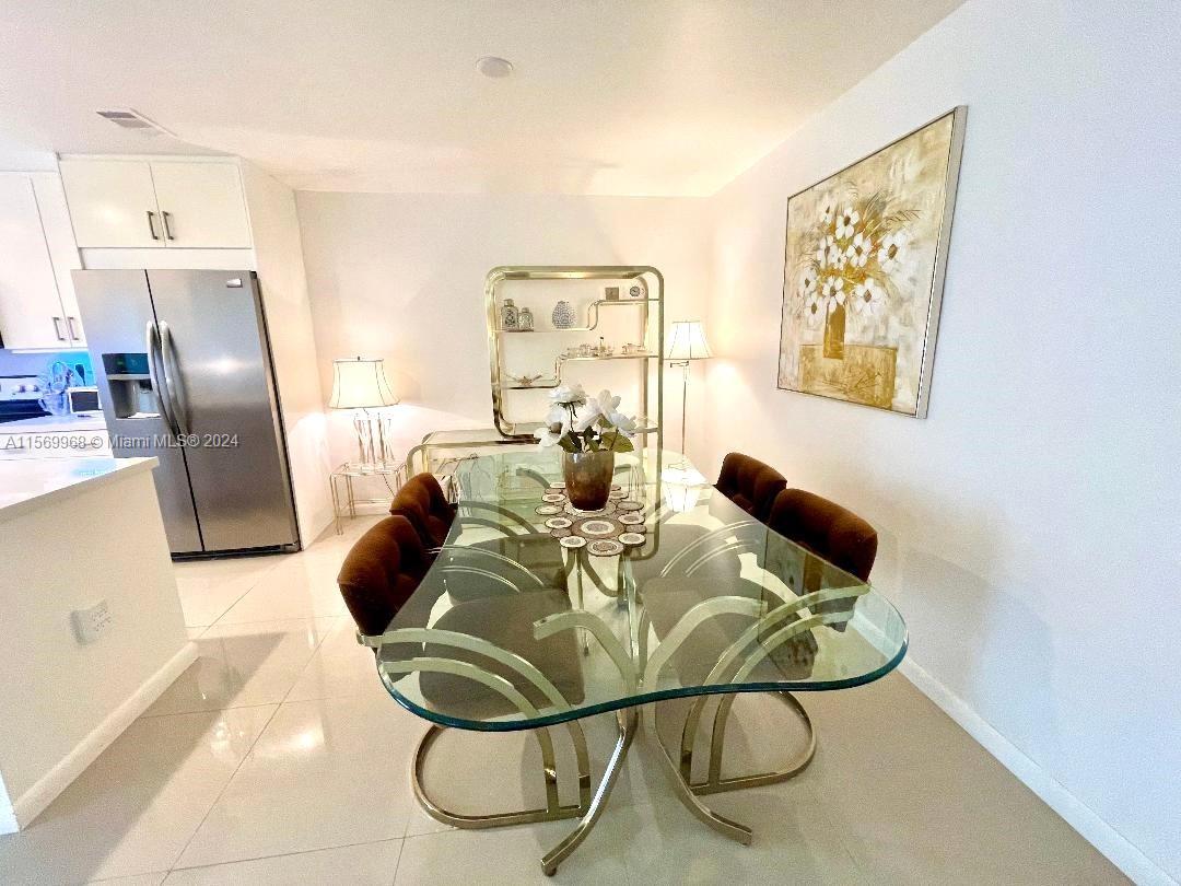 580 Egret Dr 308, Hallandale Beach, Florida 33009, 2 Bedrooms Bedrooms, ,2 BathroomsBathrooms,Residentiallease,For Rent,580 Egret Dr 308,A11569968