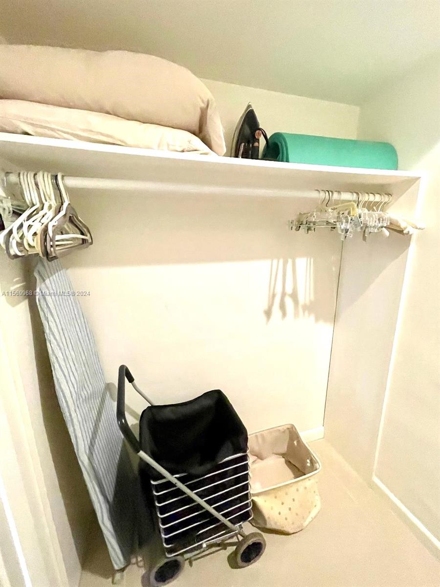 580 Egret Dr 308, Hallandale Beach, Florida 33009, 2 Bedrooms Bedrooms, ,2 BathroomsBathrooms,Residentiallease,For Rent,580 Egret Dr 308,A11569968