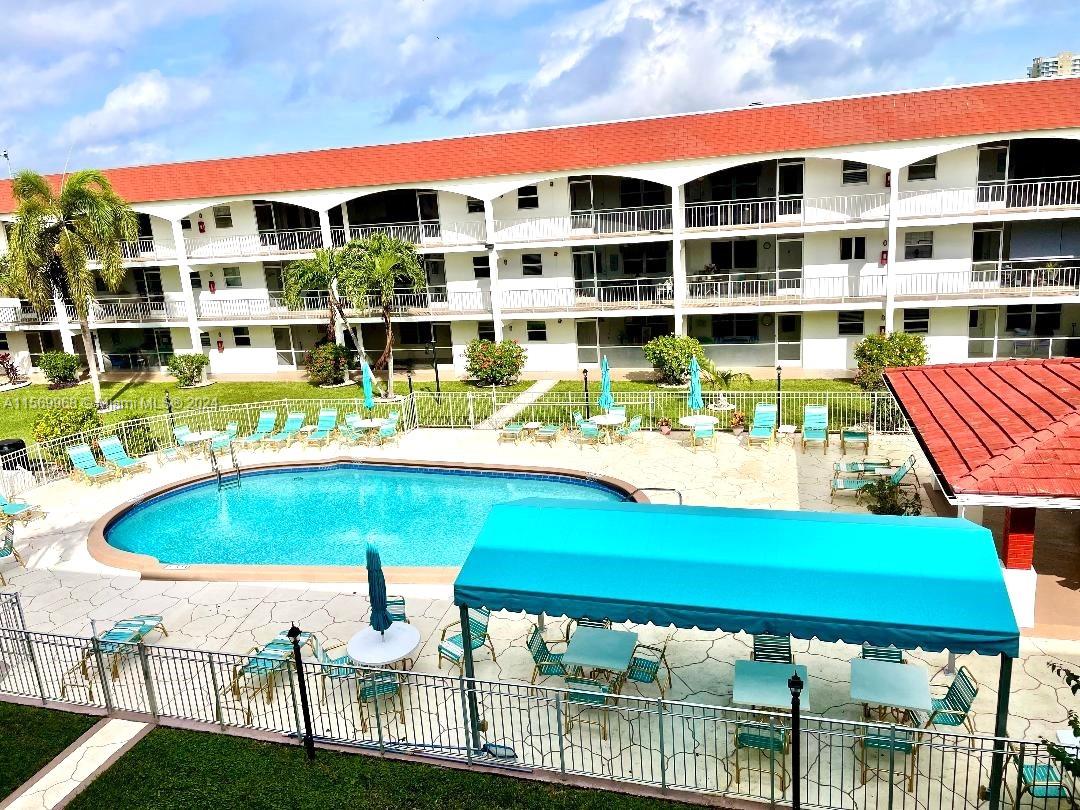 580 Egret Dr 308, Hallandale Beach, Florida 33009, 2 Bedrooms Bedrooms, ,2 BathroomsBathrooms,Residentiallease,For Rent,580 Egret Dr 308,A11569968