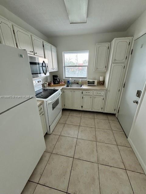 1701 NW 46th Ave 209, Lauderhill, Florida 33313, 2 Bedrooms Bedrooms, ,2 BathroomsBathrooms,Residentiallease,For Rent,1701 NW 46th Ave 209,A11569973