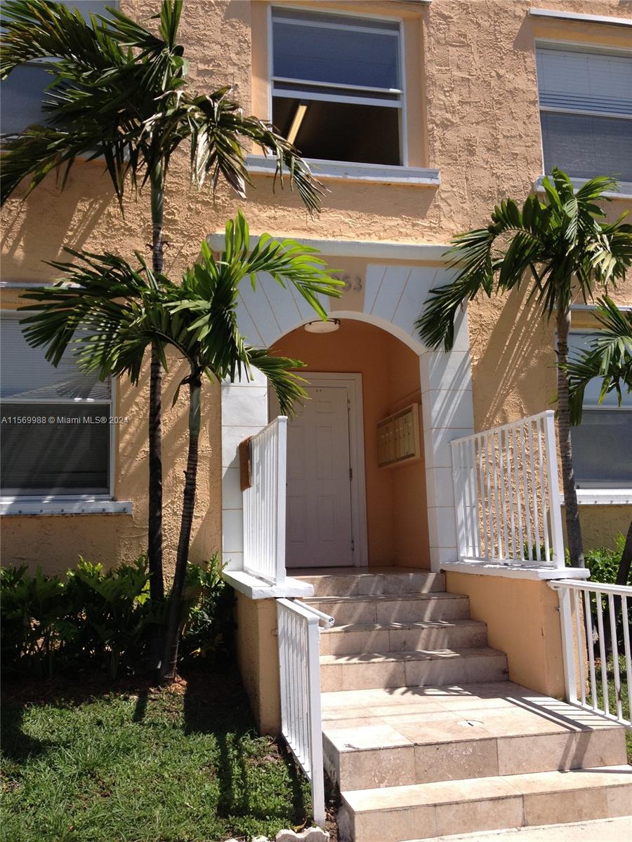 953 SW 10th St #6 For Sale A11569988, FL