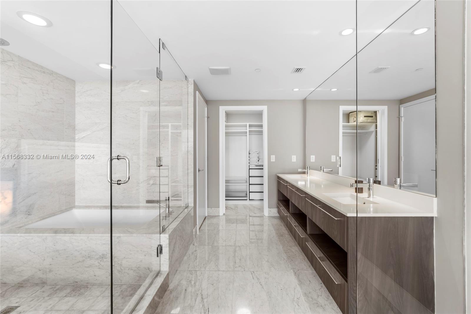 3131 NE 7th Ave 1004, Miami, Florida 33137, 3 Bedrooms Bedrooms, ,3 BathroomsBathrooms,Residential,For Sale,3131 NE 7th Ave 1004,A11568332