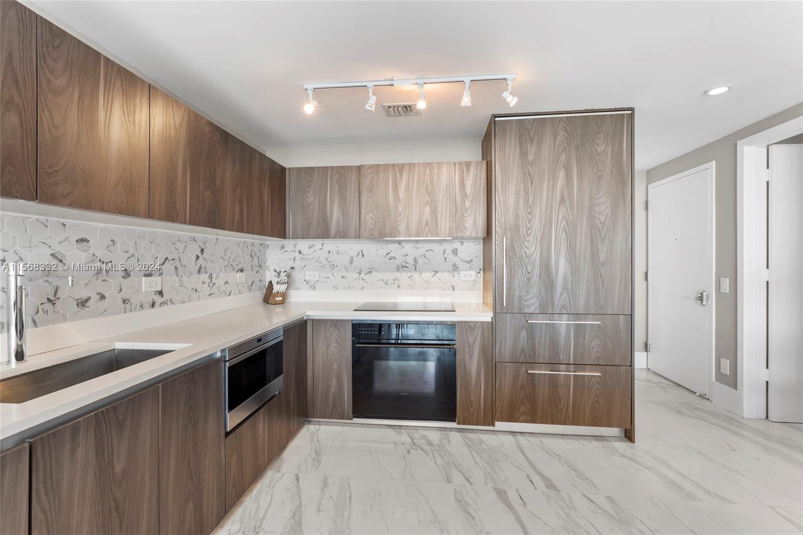 3131 NE 7th Ave 1004, Miami, Florida 33137, 3 Bedrooms Bedrooms, ,3 BathroomsBathrooms,Residential,For Sale,3131 NE 7th Ave 1004,A11568332