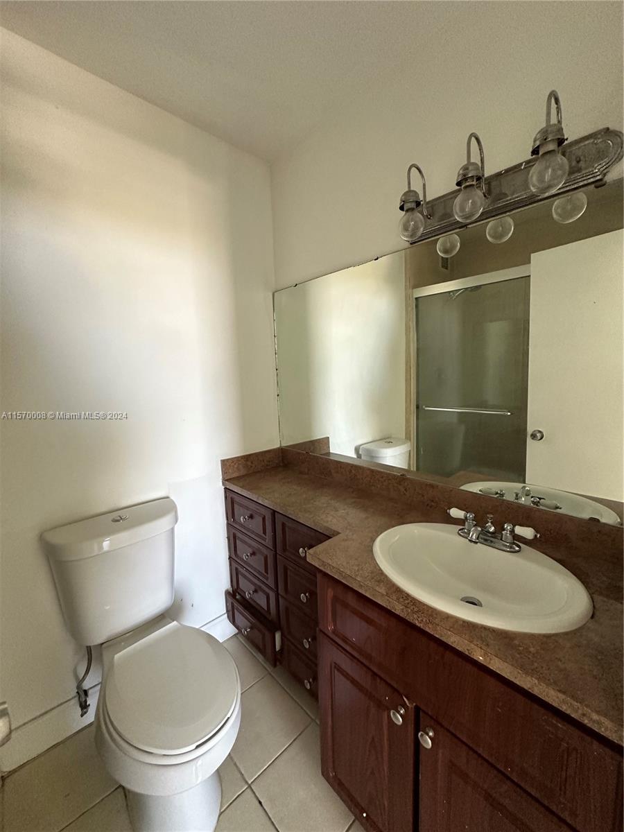 2000 NE 135th St 1010, North Miami, Florida 33181, 2 Bedrooms Bedrooms, ,2 BathroomsBathrooms,Residentiallease,For Rent,2000 NE 135th St 1010,A11570008