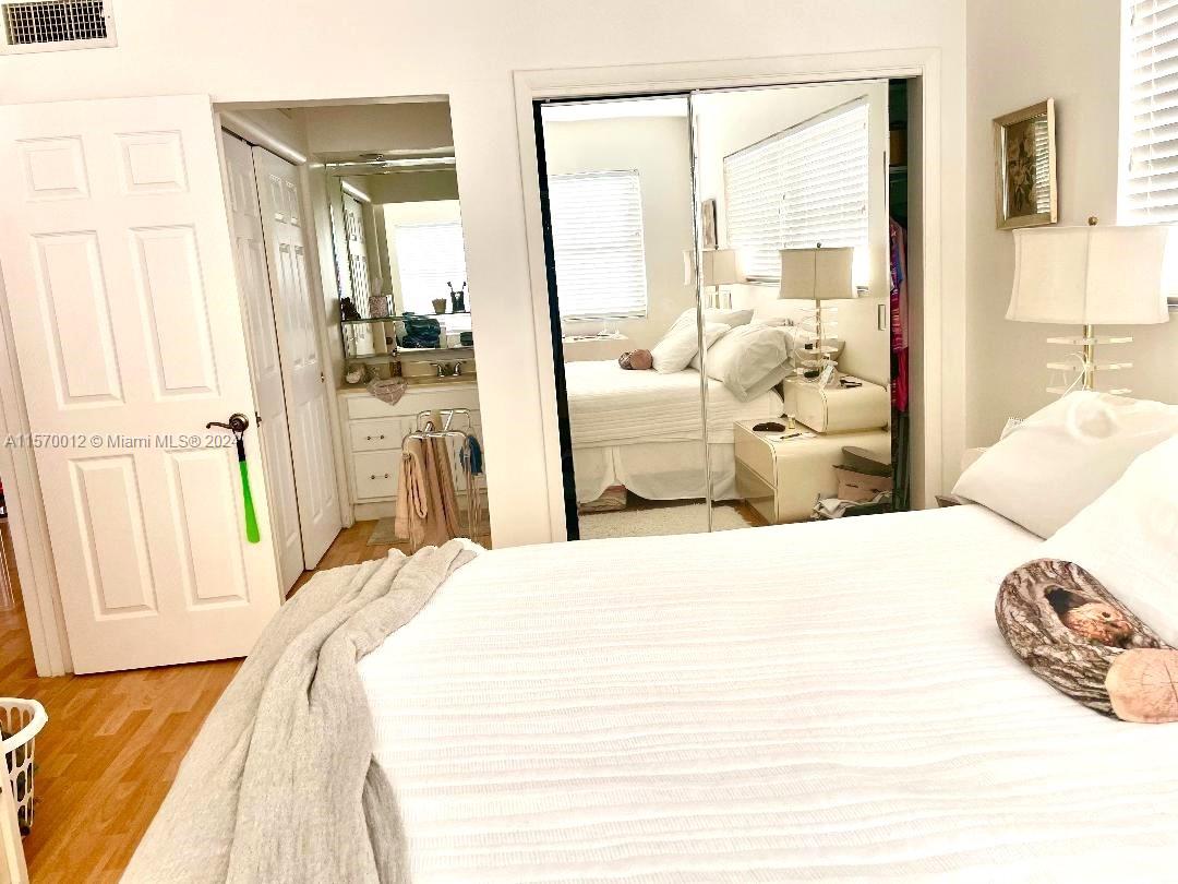 465 Paradise Isle Blvd 101, Hallandale Beach, Florida 33009, 2 Bedrooms Bedrooms, ,2 BathroomsBathrooms,Residentiallease,For Rent,465 Paradise Isle Blvd 101,A11570012