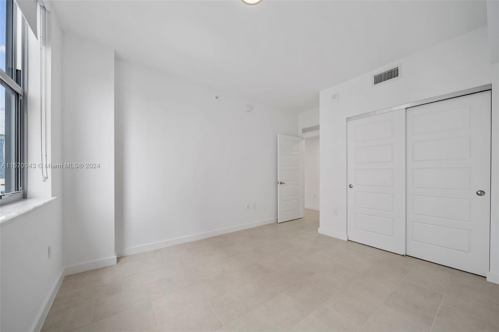 2150 N Bayshore Dr 0609, Miami, Florida 33137, 3 Bedrooms Bedrooms, ,2 BathroomsBathrooms,Residentiallease,For Rent,2150 N Bayshore Dr 0609,A11570043