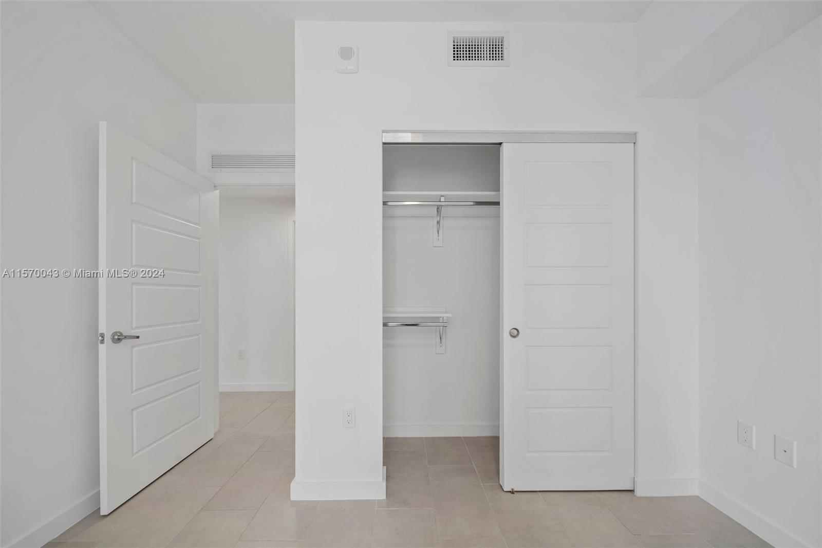 2150 N Bayshore Dr 0609, Miami, Florida 33137, 3 Bedrooms Bedrooms, ,2 BathroomsBathrooms,Residentiallease,For Rent,2150 N Bayshore Dr 0609,A11570043
