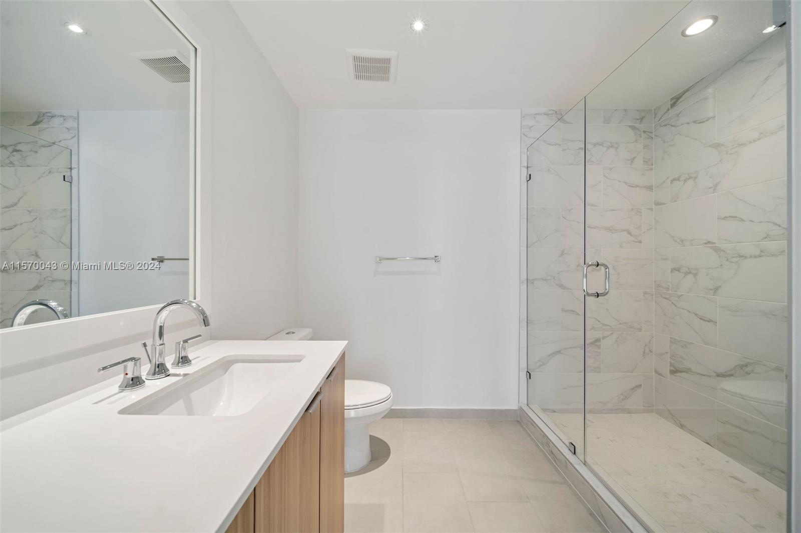 2150 N Bayshore Dr 0609, Miami, Florida 33137, 3 Bedrooms Bedrooms, ,2 BathroomsBathrooms,Residentiallease,For Rent,2150 N Bayshore Dr 0609,A11570043