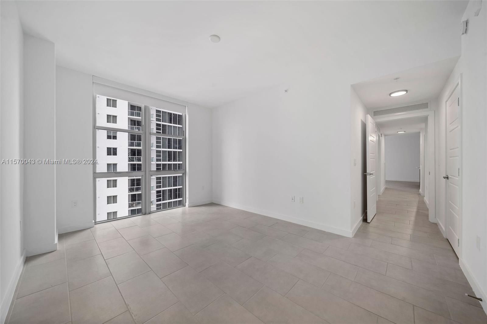 2150 N Bayshore Dr 0609, Miami, Florida 33137, 3 Bedrooms Bedrooms, ,2 BathroomsBathrooms,Residentiallease,For Rent,2150 N Bayshore Dr 0609,A11570043