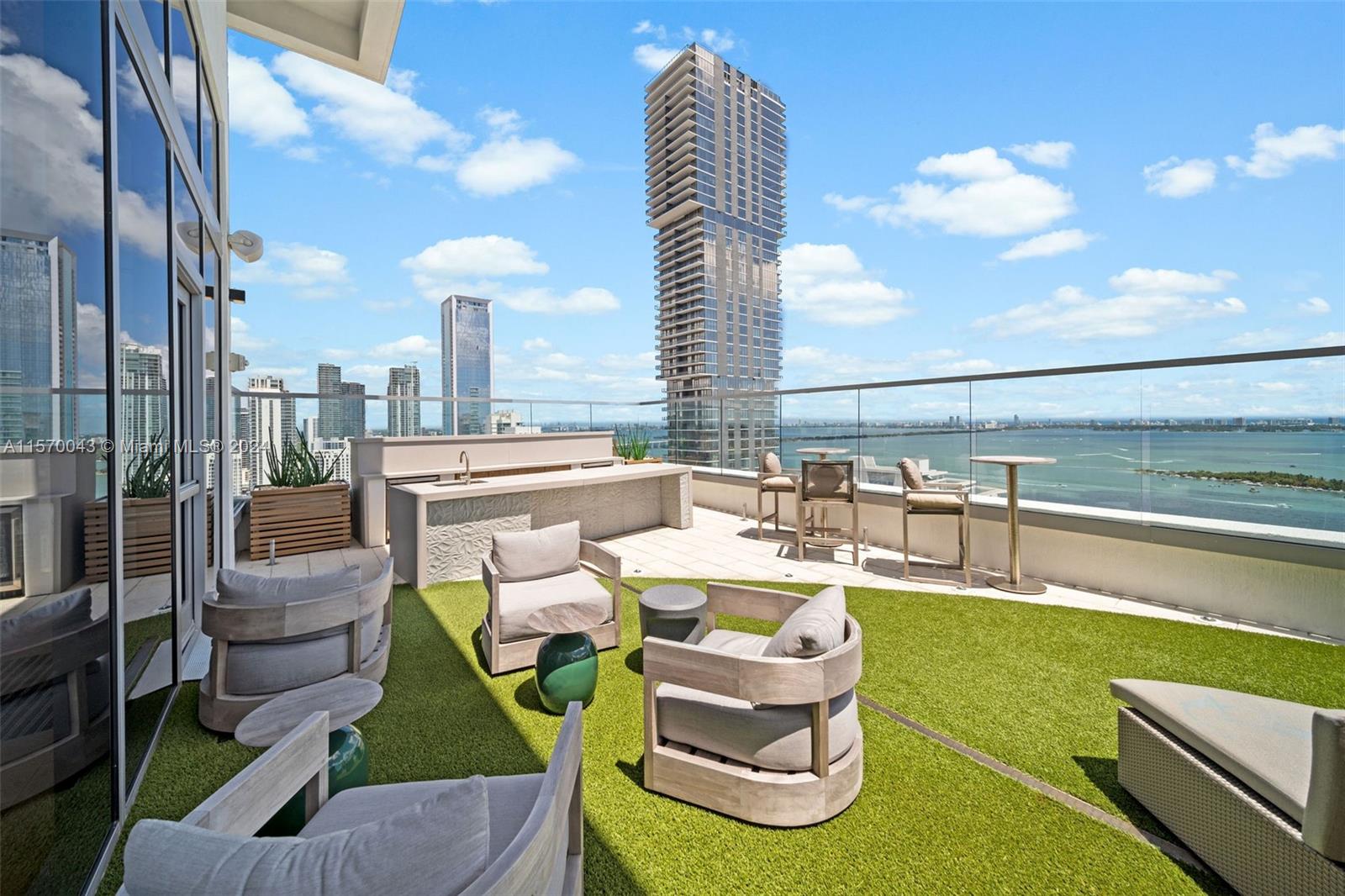 2150 N Bayshore Dr 0609, Miami, Florida 33137, 3 Bedrooms Bedrooms, ,2 BathroomsBathrooms,Residentiallease,For Rent,2150 N Bayshore Dr 0609,A11570043
