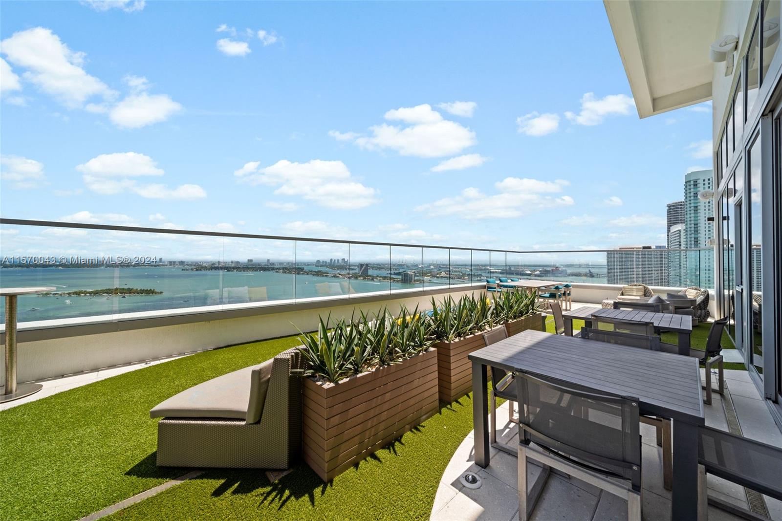 2150 N Bayshore Dr 0609, Miami, Florida 33137, 3 Bedrooms Bedrooms, ,2 BathroomsBathrooms,Residentiallease,For Rent,2150 N Bayshore Dr 0609,A11570043