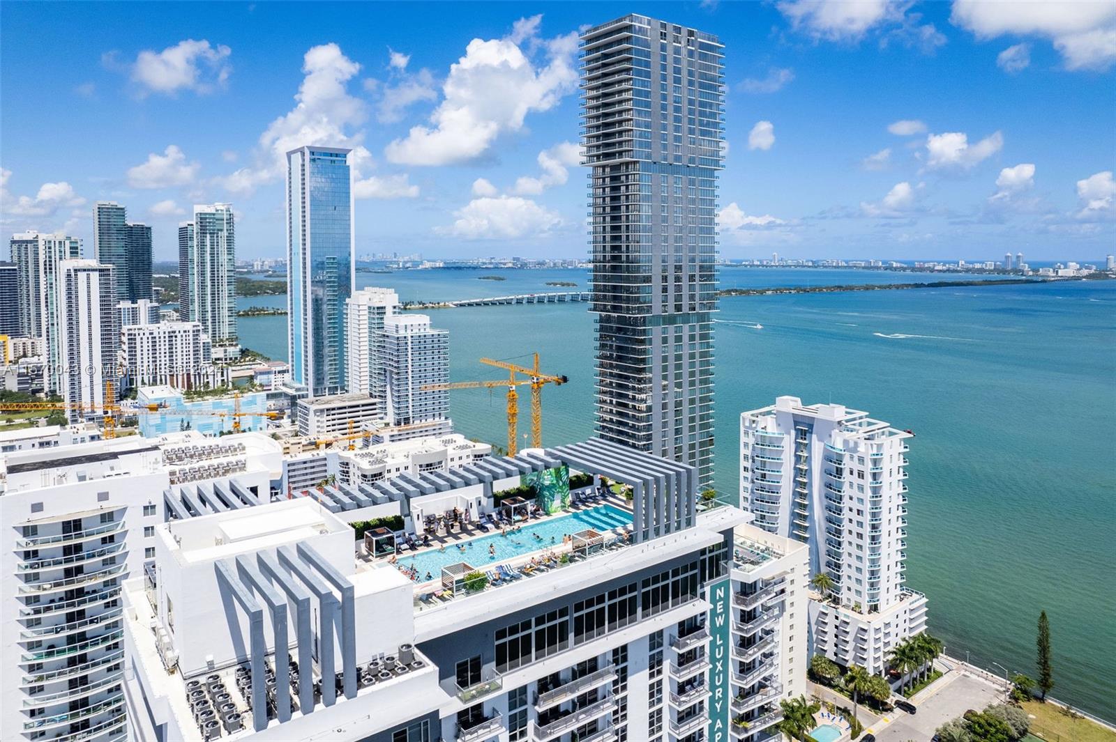 2150 N Bayshore Dr 0609, Miami, Florida 33137, 3 Bedrooms Bedrooms, ,2 BathroomsBathrooms,Residentiallease,For Rent,2150 N Bayshore Dr 0609,A11570043