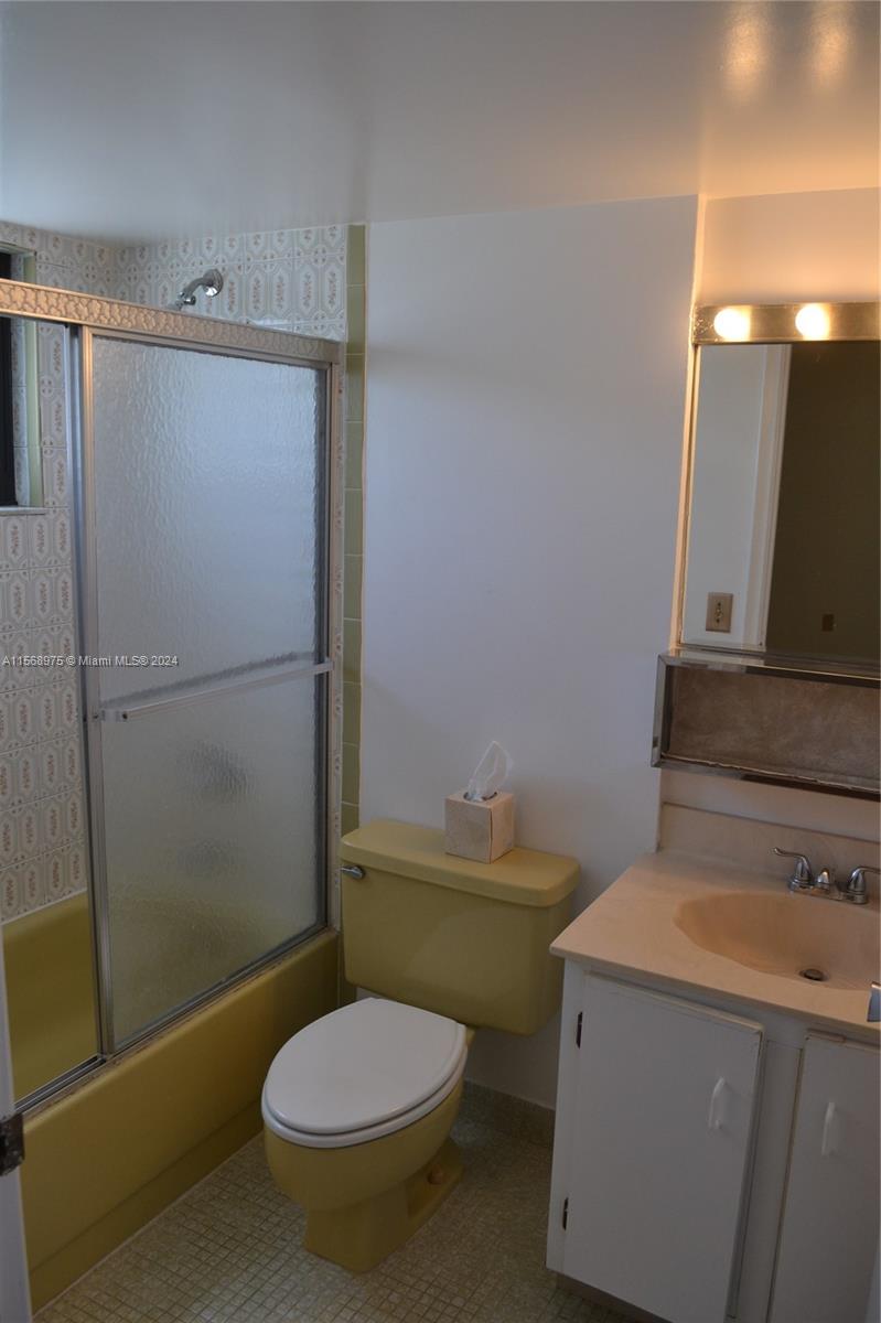 6725 Harding Ave 404, Miami Beach, Florida 33141, 2 Bedrooms Bedrooms, ,2 BathroomsBathrooms,Residentiallease,For Rent,6725 Harding Ave 404,A11568975