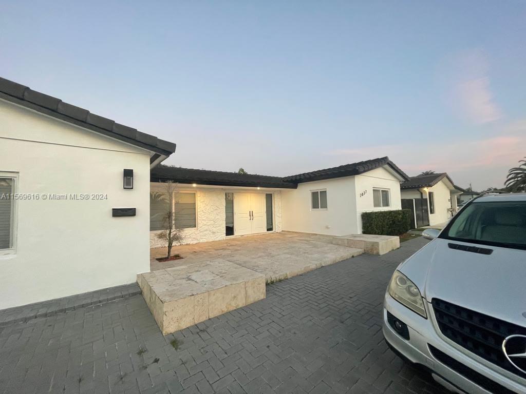 2837 SW 126th Ave 1, Miami, Florida 33175, 3 Bedrooms Bedrooms, ,2 BathroomsBathrooms,Residentiallease,For Rent,2837 SW 126th Ave 1,A11569616