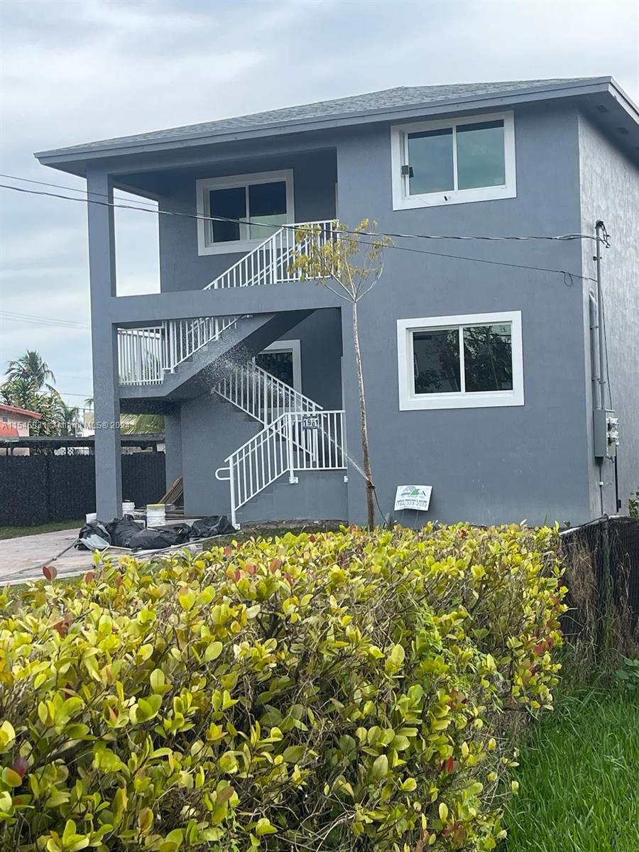 1961 NW 25th Ave 2, Miami, Florida 33125, 5 Bedrooms Bedrooms, ,3 BathroomsBathrooms,Residentiallease,For Rent,1961 NW 25th Ave 2,A11545031