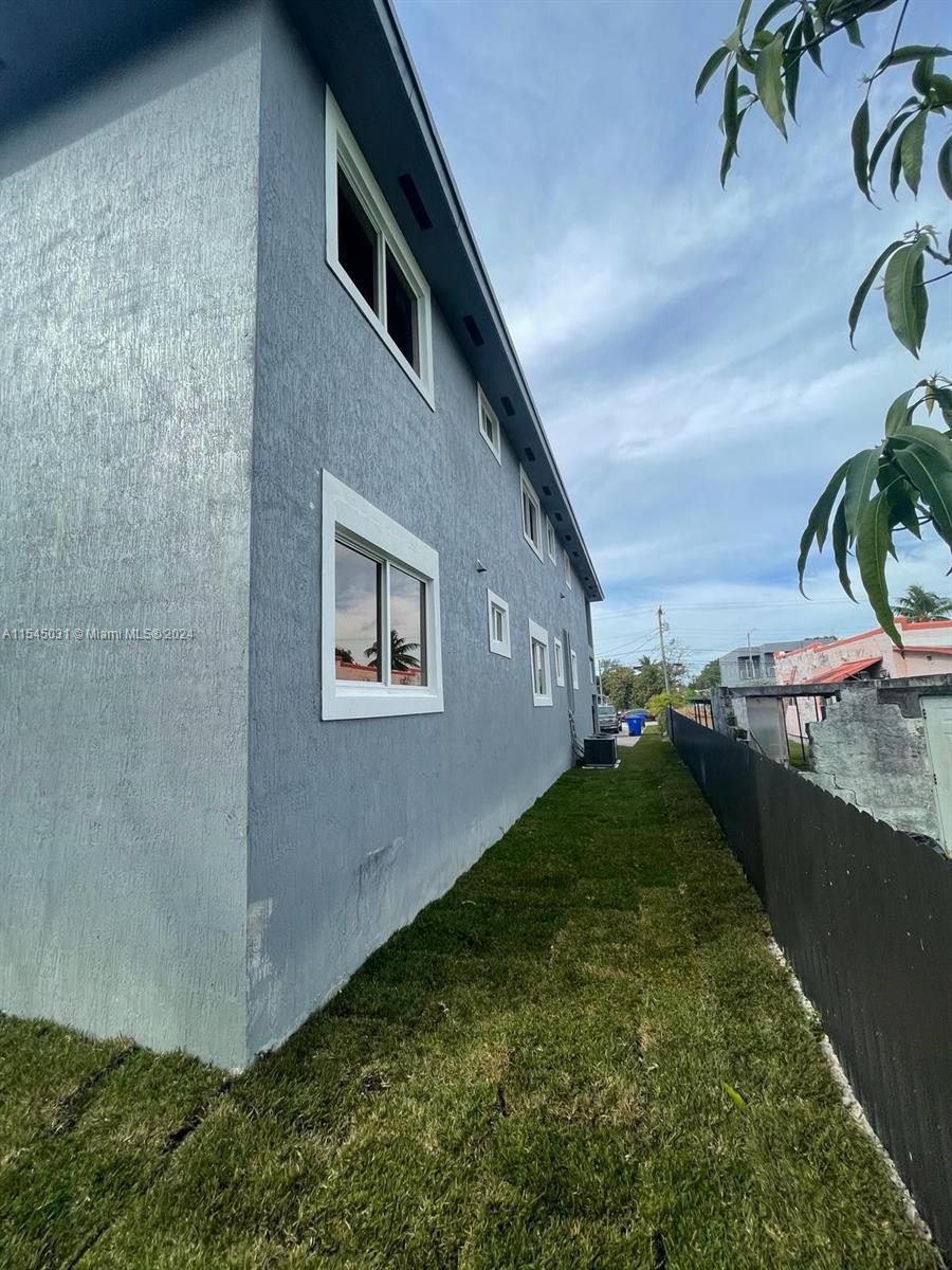 1961 NW 25th Ave 2, Miami, Florida 33125, 5 Bedrooms Bedrooms, ,3 BathroomsBathrooms,Residentiallease,For Rent,1961 NW 25th Ave 2,A11545031