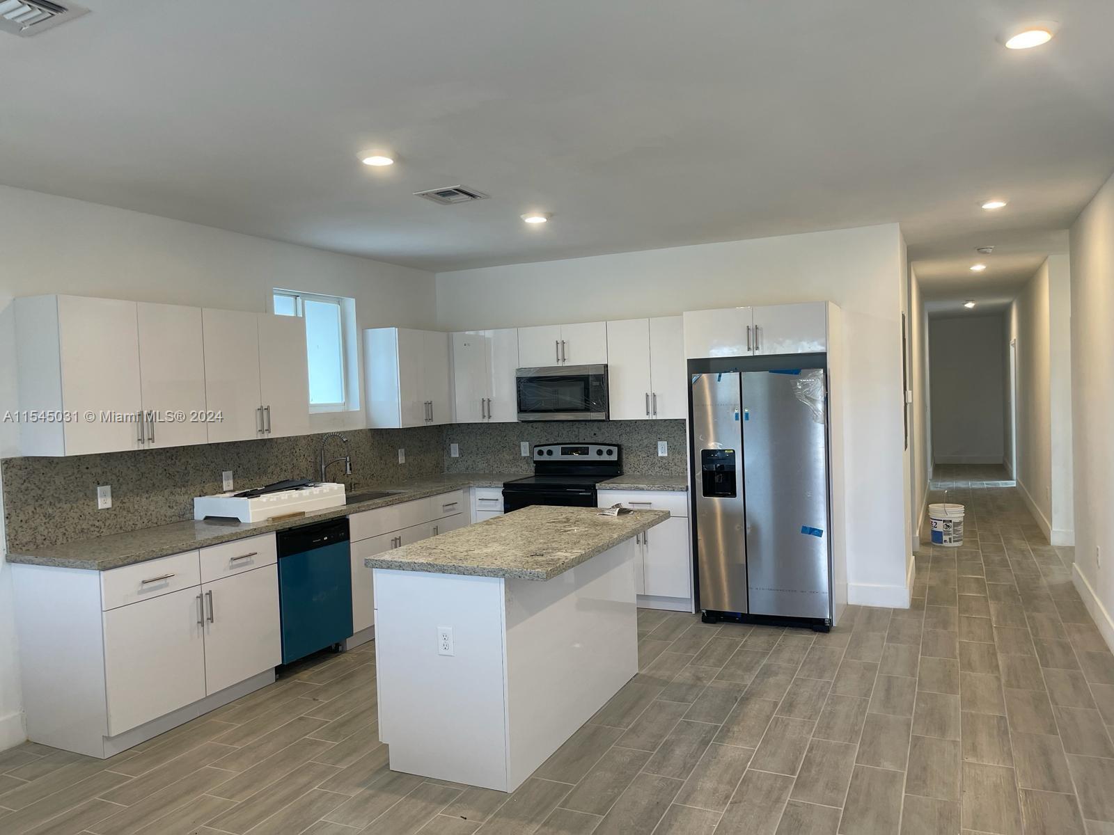 1961 NW 25th Ave 2, Miami, Florida 33125, 5 Bedrooms Bedrooms, ,3 BathroomsBathrooms,Residentiallease,For Rent,1961 NW 25th Ave 2,A11545031