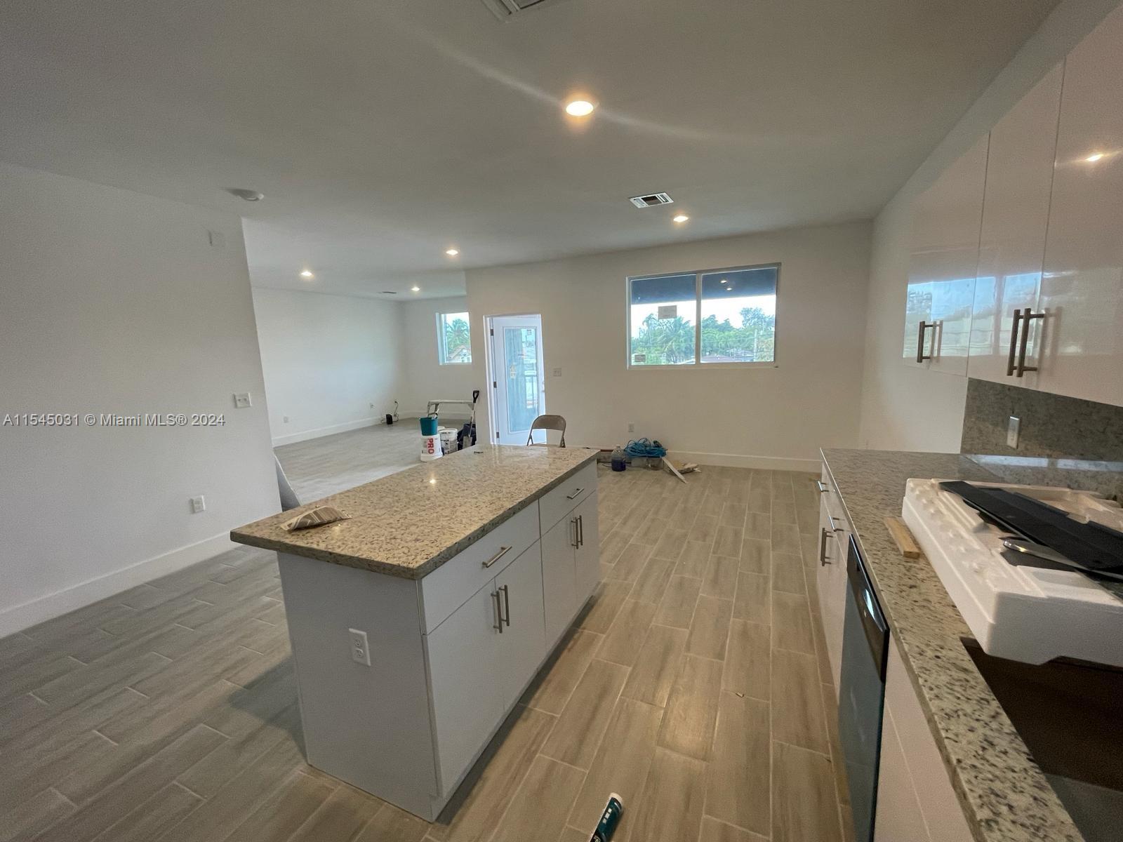 1961 NW 25th Ave 2, Miami, Florida 33125, 5 Bedrooms Bedrooms, ,3 BathroomsBathrooms,Residentiallease,For Rent,1961 NW 25th Ave 2,A11545031