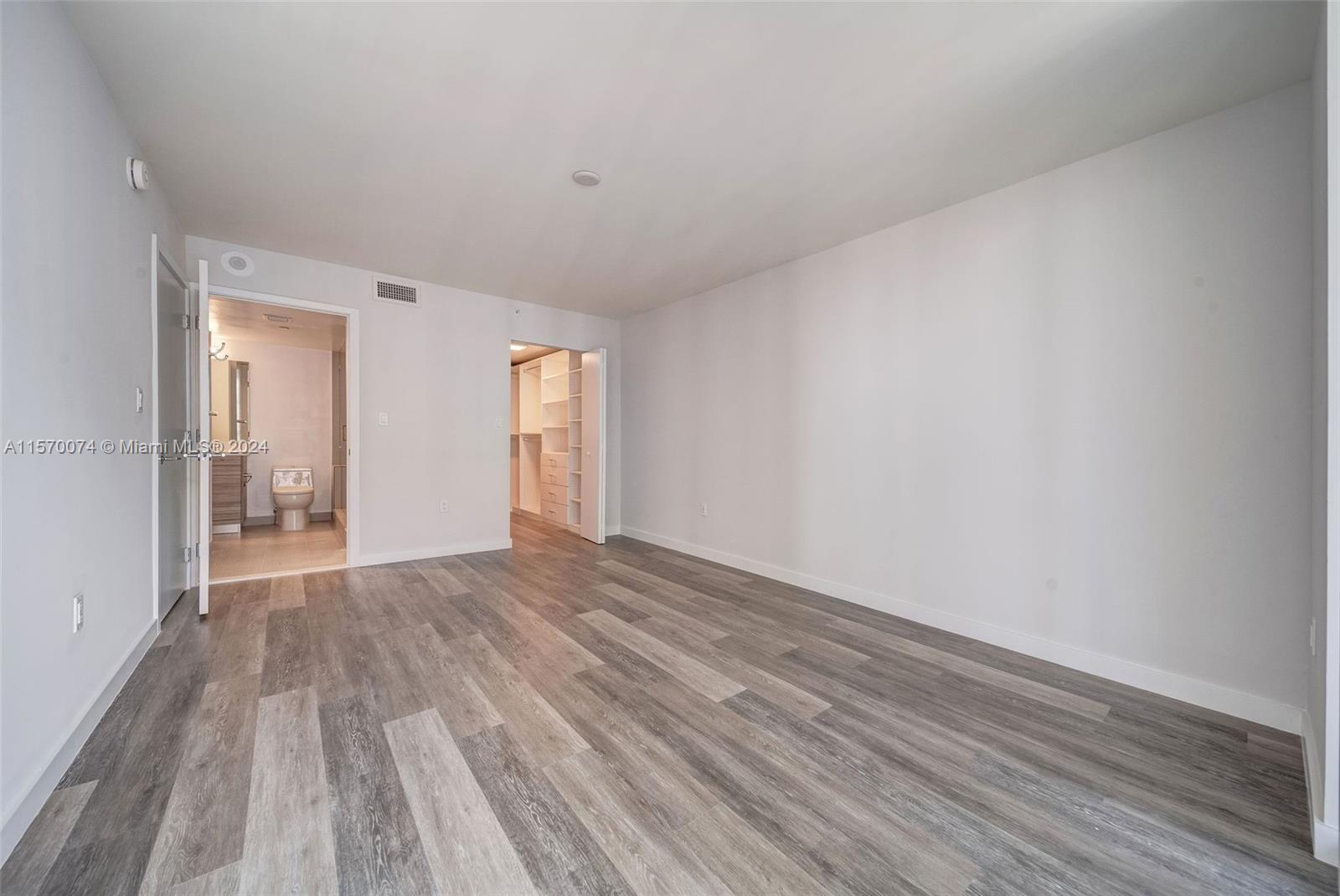 1756 N Bayshore Dr 17C, Miami, Florida 33132, 1 Bedroom Bedrooms, ,1 BathroomBathrooms,Residentiallease,For Rent,1756 N Bayshore Dr 17C,A11570074