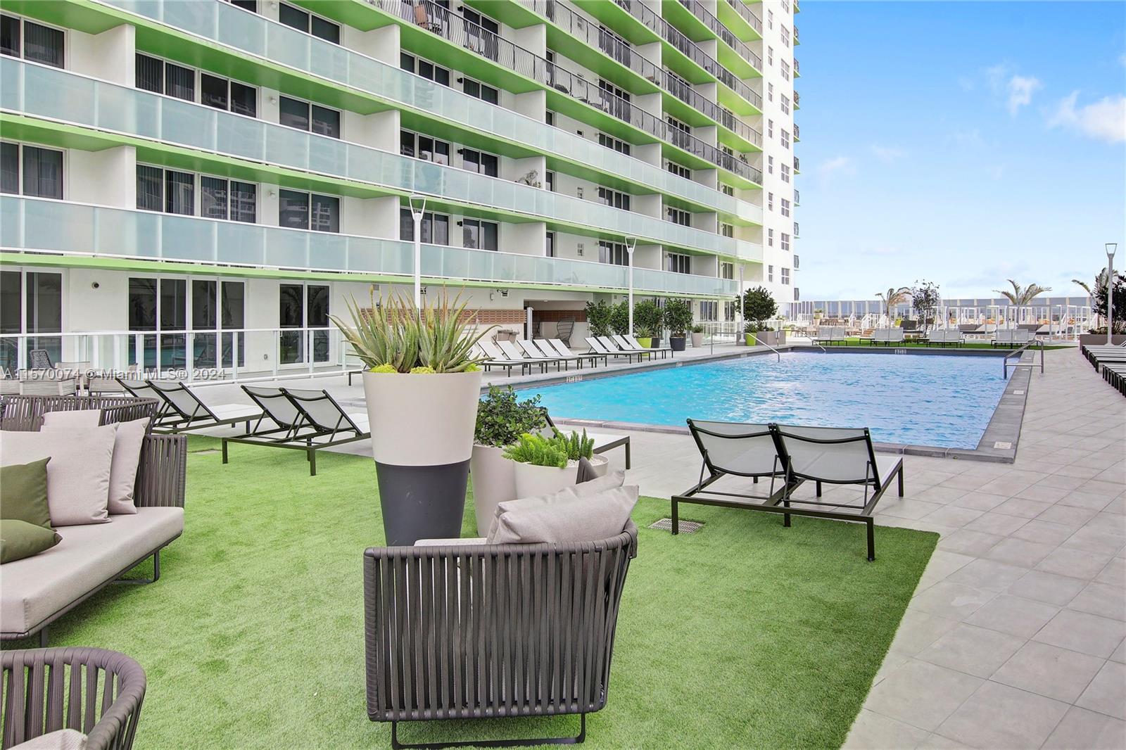 1756 N Bayshore Dr 17C, Miami, Florida 33132, 1 Bedroom Bedrooms, ,1 BathroomBathrooms,Residentiallease,For Rent,1756 N Bayshore Dr 17C,A11570074