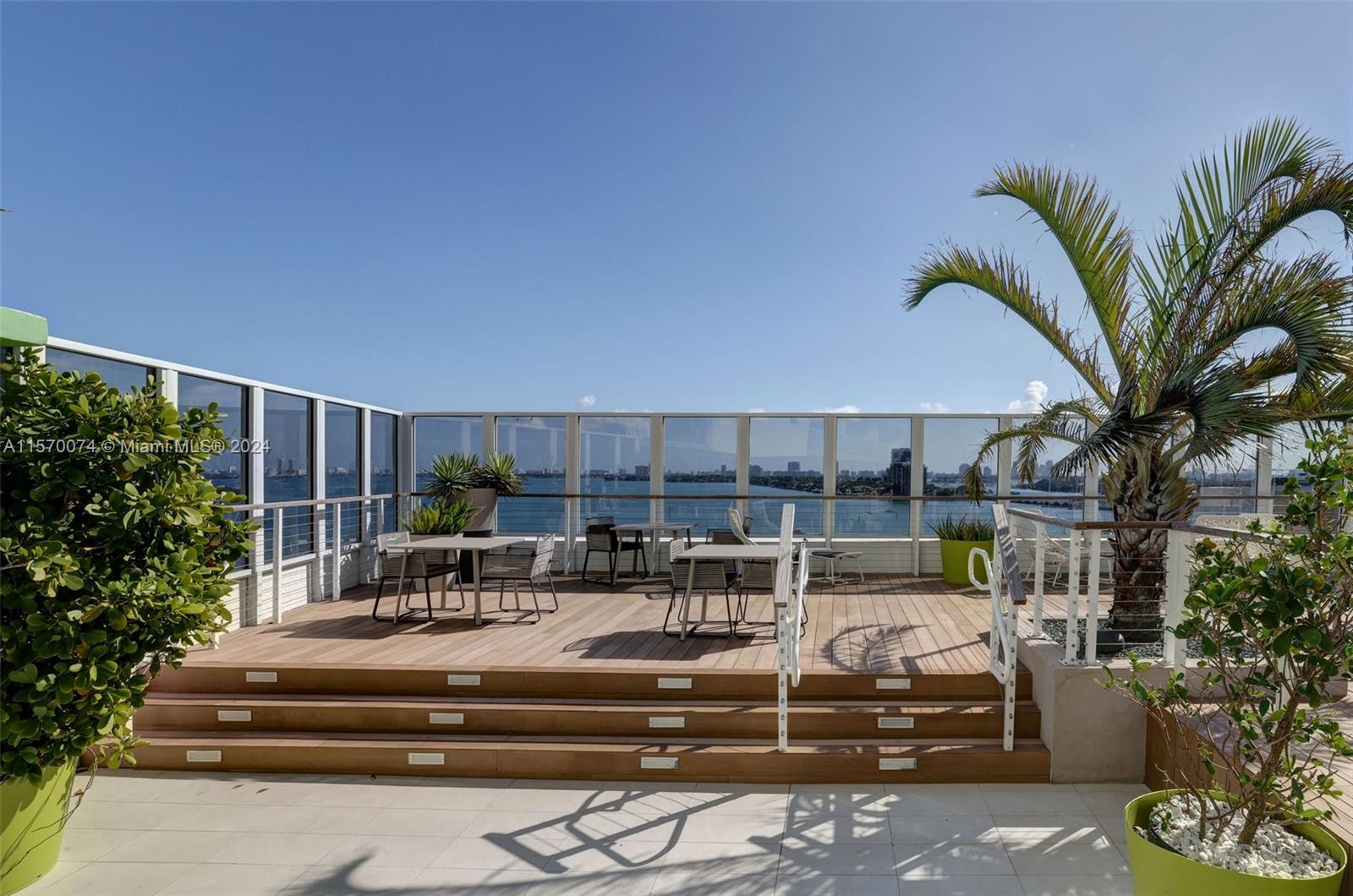 1756 N Bayshore Dr 17C, Miami, Florida 33132, 1 Bedroom Bedrooms, ,1 BathroomBathrooms,Residentiallease,For Rent,1756 N Bayshore Dr 17C,A11570074