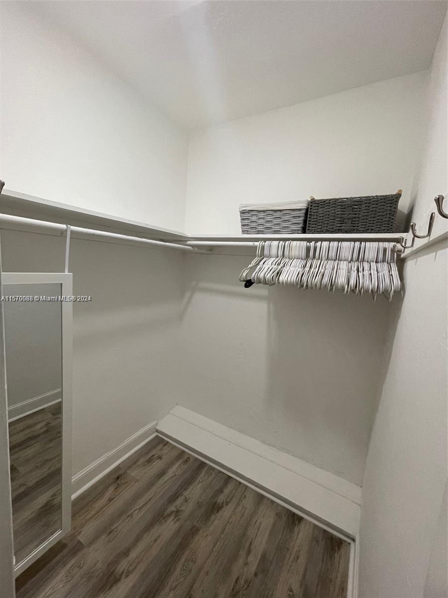 761 Euclid Ave 10, Miami Beach, Florida 33139, ,1 BathroomBathrooms,Residentiallease,For Rent,761 Euclid Ave 10,A11570088