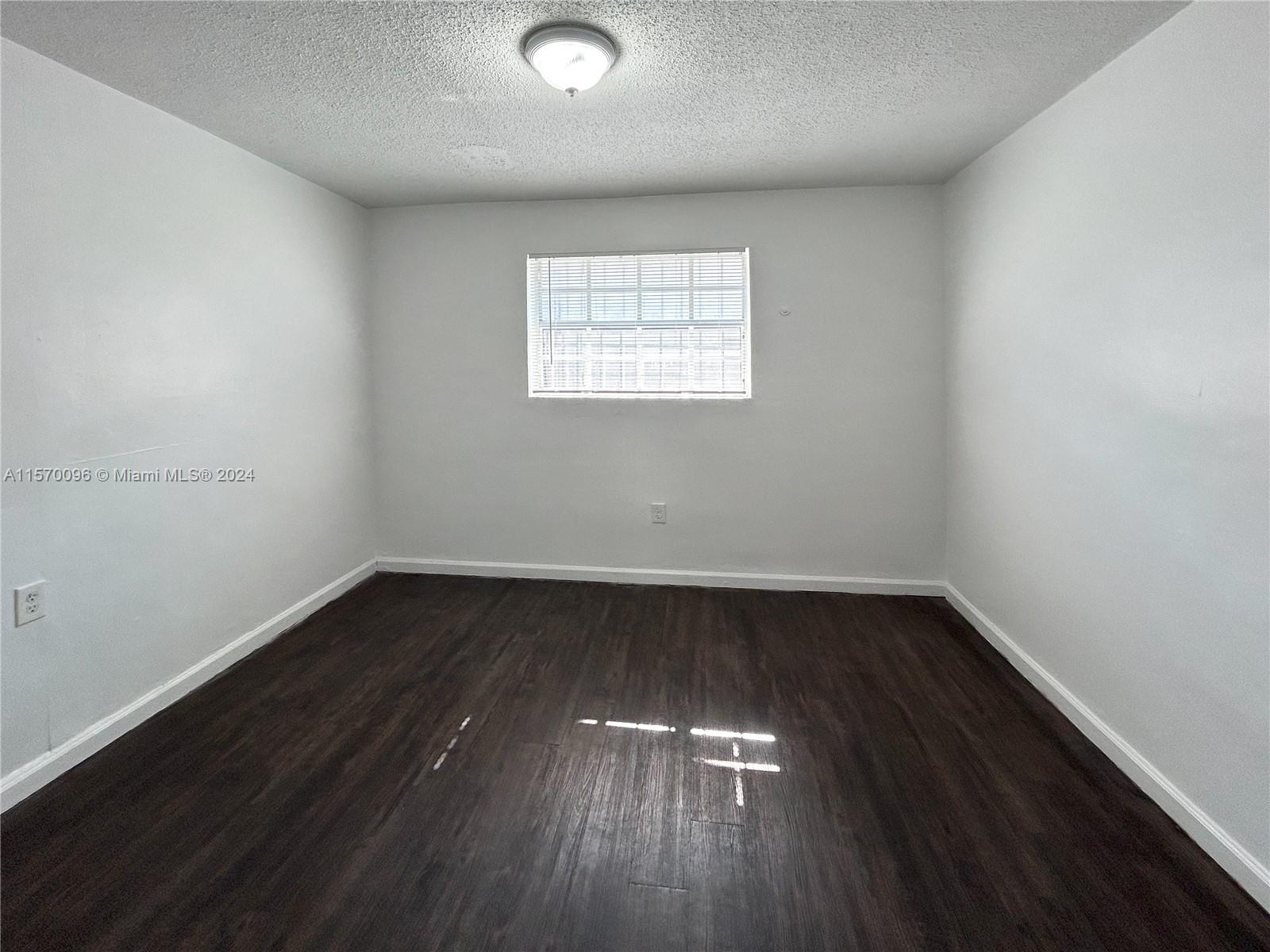 220 NW 59th St 222, Miami, Florida 33127, 3 Bedrooms Bedrooms, ,1 BathroomBathrooms,Residentiallease,For Rent,220 NW 59th St 222,A11570096