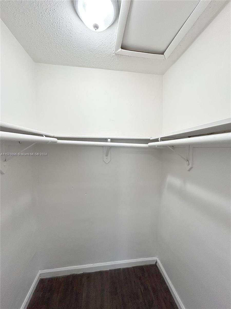 220 NW 59th St 222, Miami, Florida 33127, 3 Bedrooms Bedrooms, ,1 BathroomBathrooms,Residentiallease,For Rent,220 NW 59th St 222,A11570096