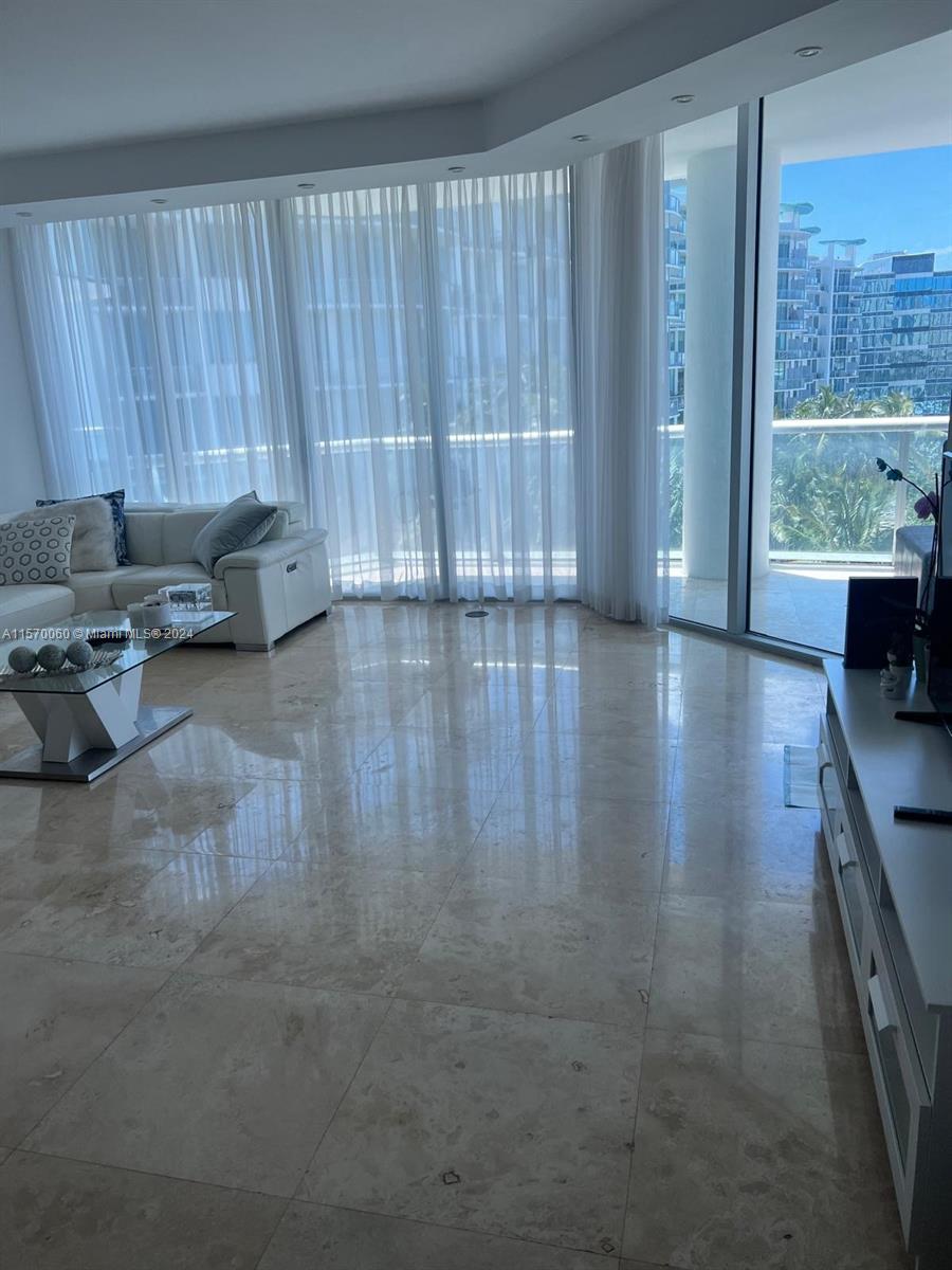3131 NE 188th St 1-904, Aventura, Florida 33180, 2 Bedrooms Bedrooms, ,2 BathroomsBathrooms,Residentiallease,For Rent,3131 NE 188th St 1-904,A11570060