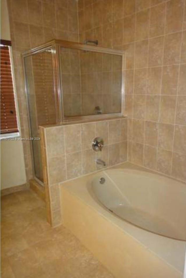 2721 NE 41st Pl, Homestead, Florida 33033, 3 Bedrooms Bedrooms, ,2 BathroomsBathrooms,Residentiallease,For Rent,2721 NE 41st Pl,A11570122