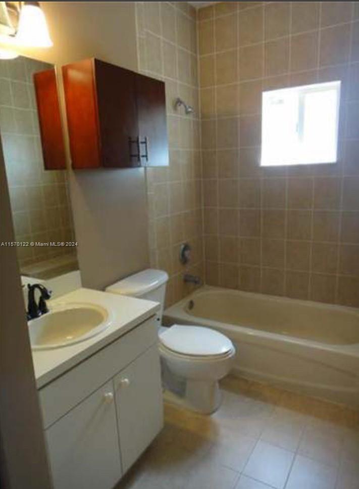 2721 NE 41st Pl, Homestead, Florida 33033, 3 Bedrooms Bedrooms, ,2 BathroomsBathrooms,Residentiallease,For Rent,2721 NE 41st Pl,A11570122