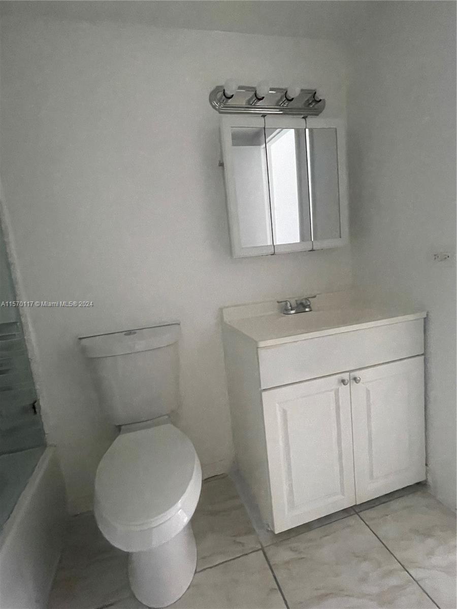 North Miami Beach, Florida 33160, 1 Bedroom Bedrooms, ,1 BathroomBathrooms,Residentiallease,For Rent,A11570117