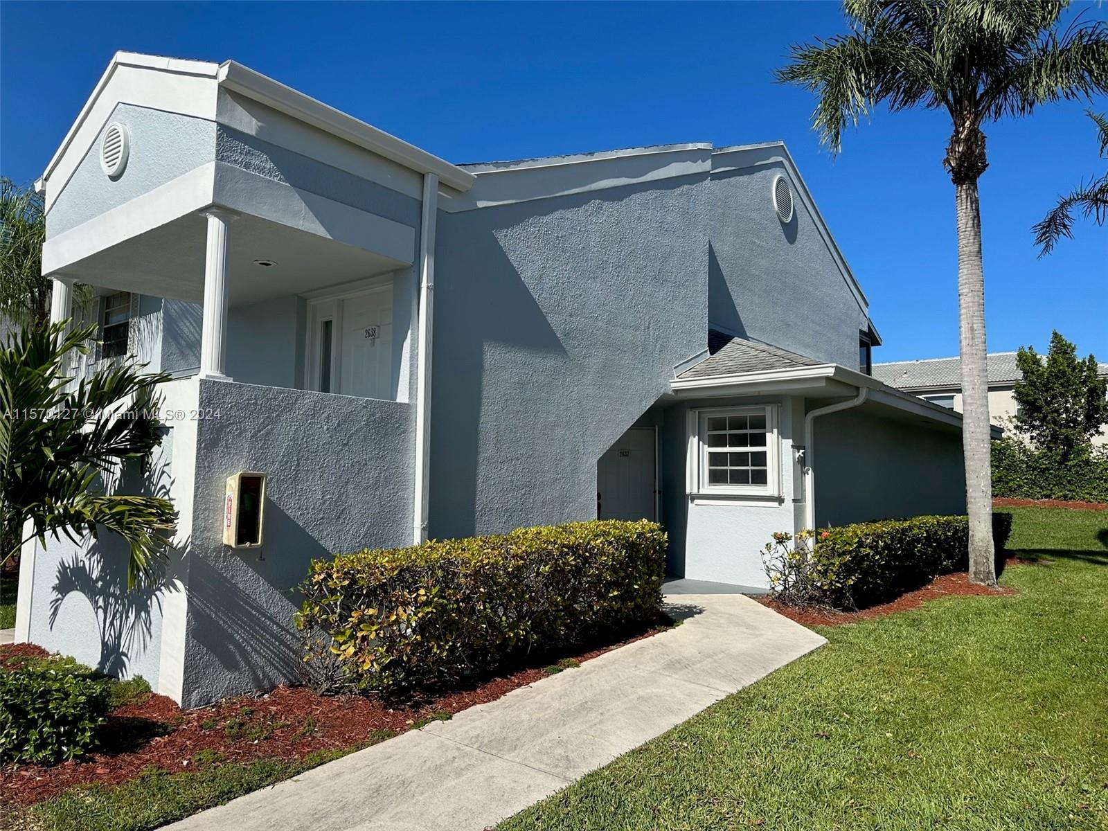 2637 SE 19th Ct 107-C, Homestead, Florida 33035, 3 Bedrooms Bedrooms, ,2 BathroomsBathrooms,Residentiallease,For Rent,2637 SE 19th Ct 107-C,A11570127