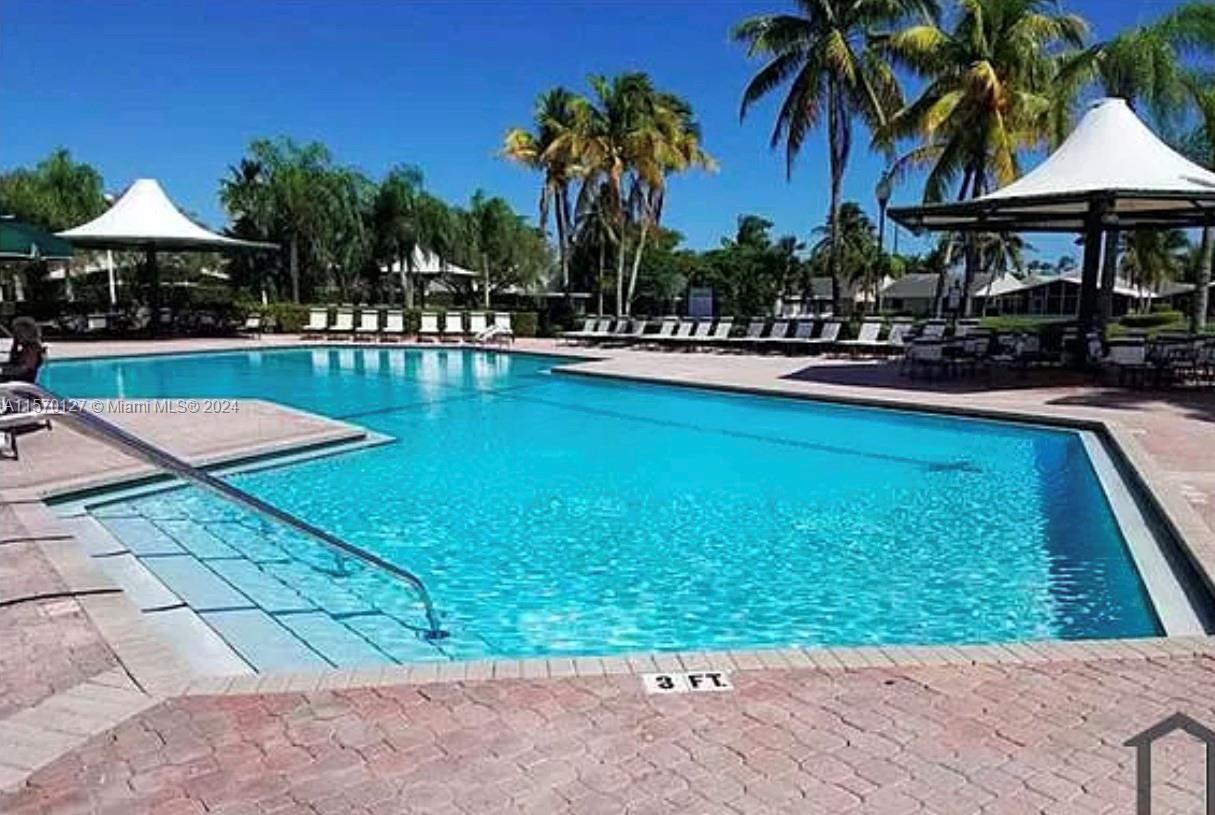 2637 SE 19th Ct 107-C, Homestead, Florida 33035, 3 Bedrooms Bedrooms, ,2 BathroomsBathrooms,Residentiallease,For Rent,2637 SE 19th Ct 107-C,A11570127