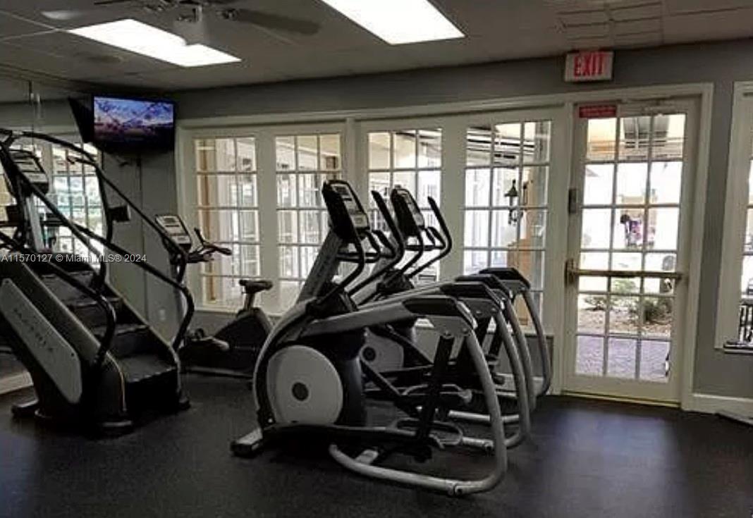 2637 SE 19th Ct 107-C, Homestead, Florida 33035, 3 Bedrooms Bedrooms, ,2 BathroomsBathrooms,Residentiallease,For Rent,2637 SE 19th Ct 107-C,A11570127