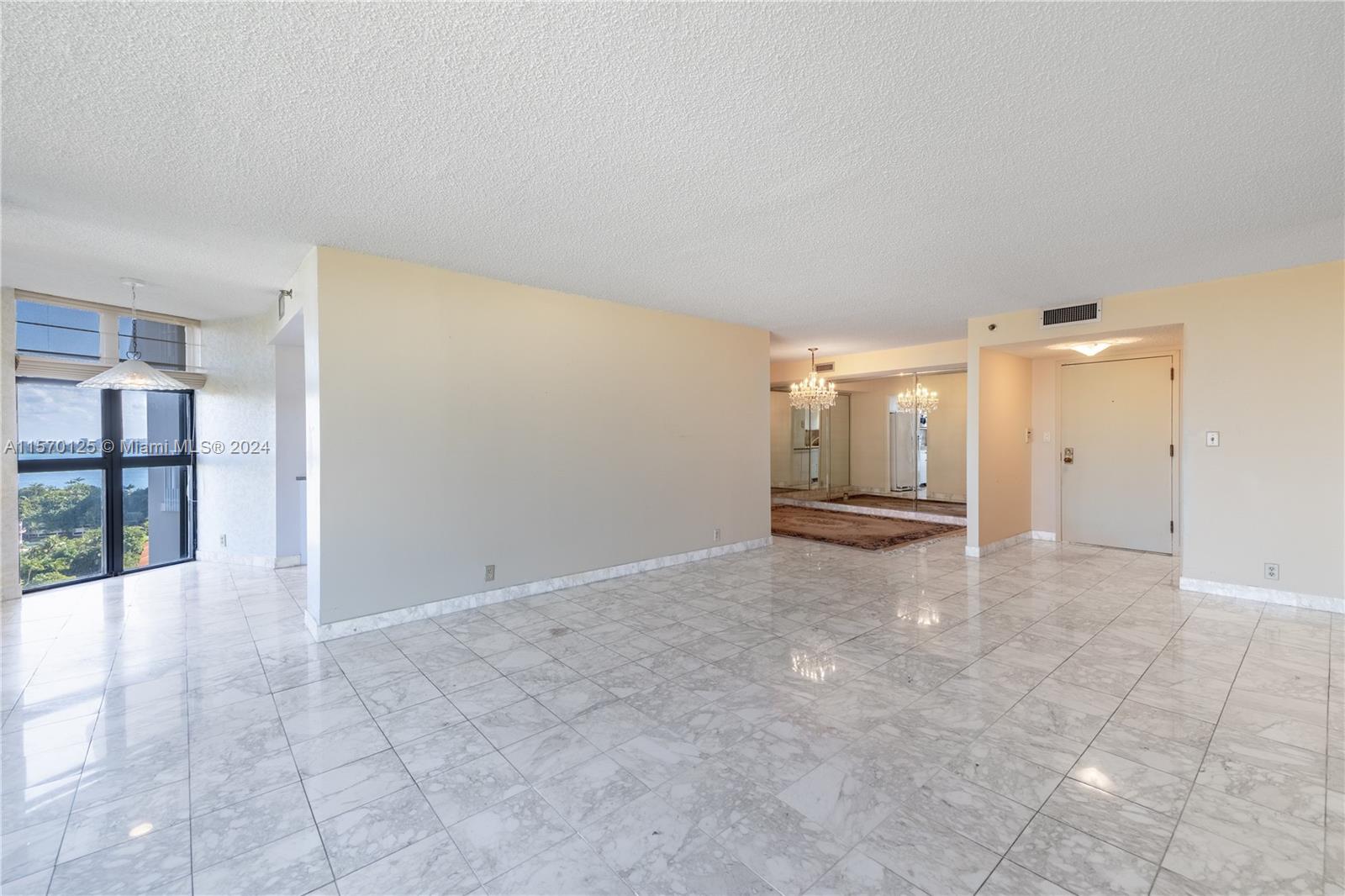 2000 Towerside Ter 1807, Miami, Florida 33138, 2 Bedrooms Bedrooms, ,2 BathroomsBathrooms,Residentiallease,For Rent,2000 Towerside Ter 1807,A11570125