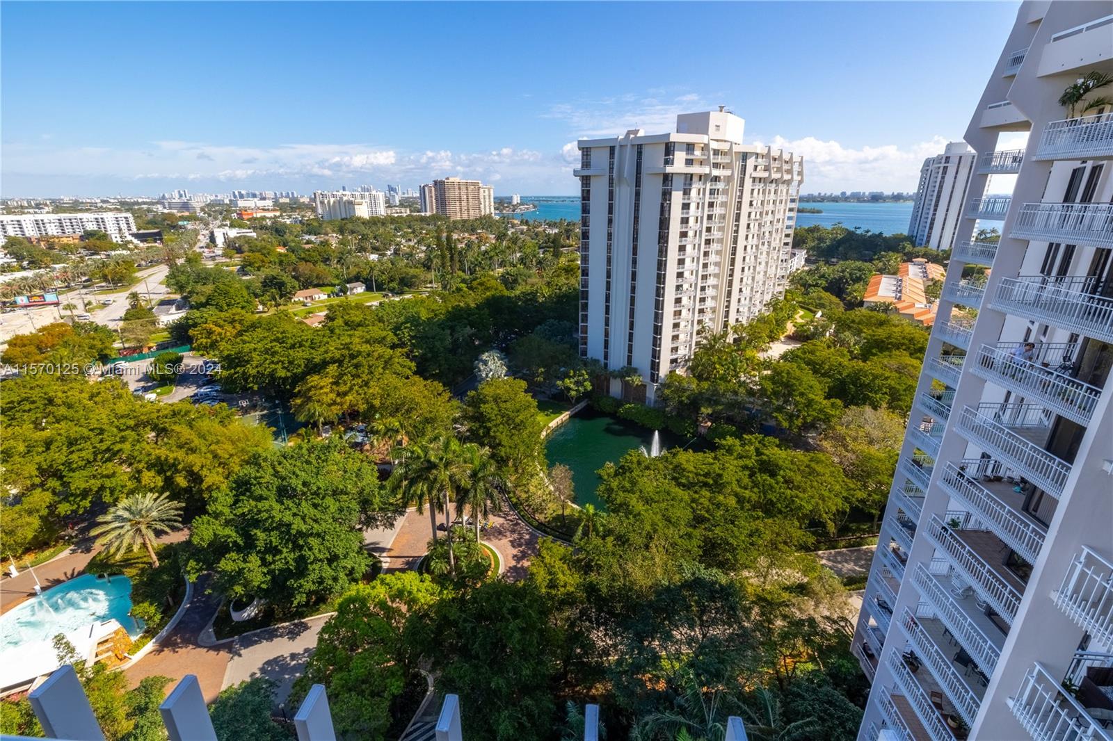 2000 Towerside Ter 1807, Miami, Florida 33138, 2 Bedrooms Bedrooms, ,2 BathroomsBathrooms,Residentiallease,For Rent,2000 Towerside Ter 1807,A11570125