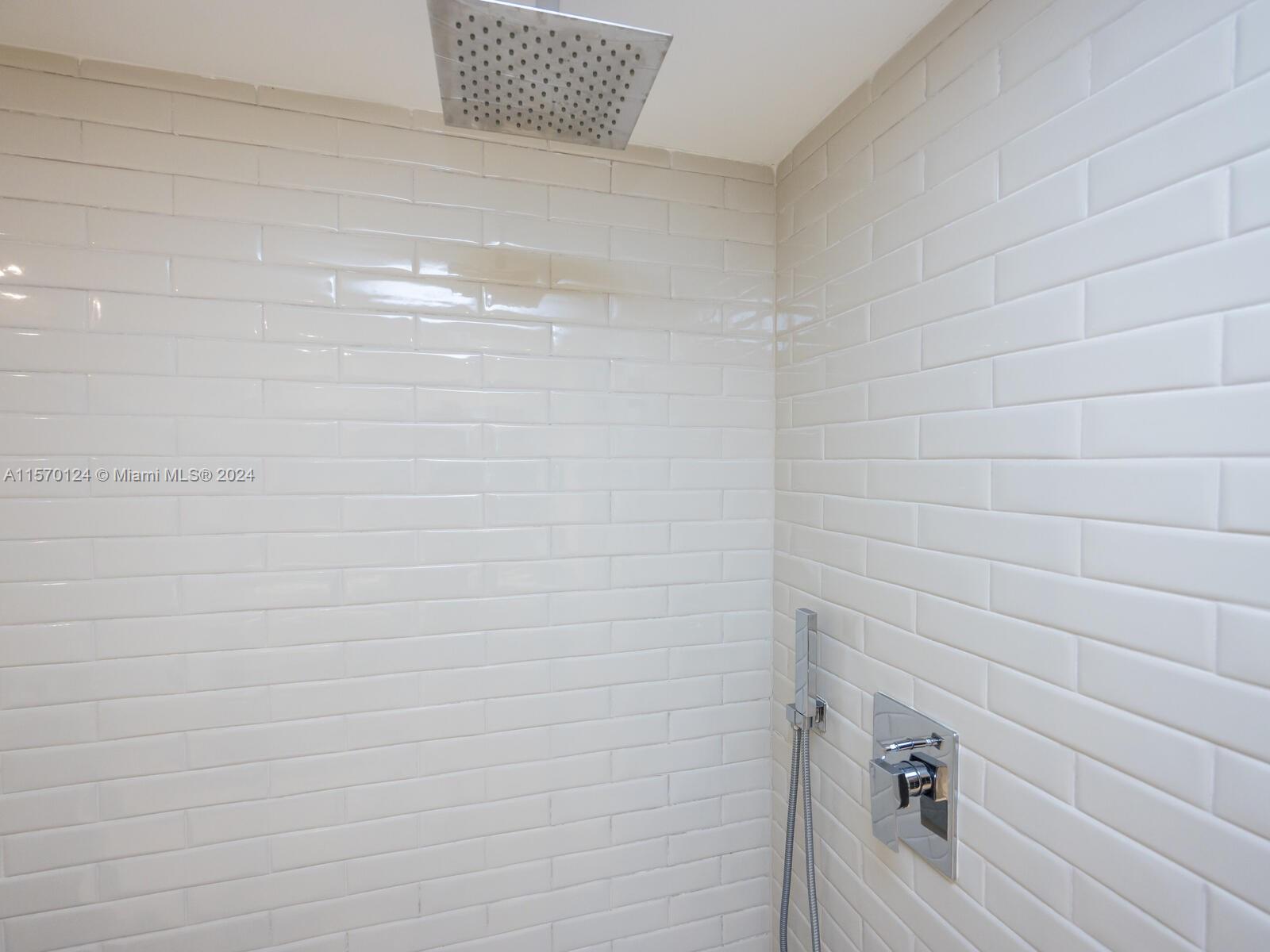 4010 S Ocean Dr R3305, Hollywood, Florida 33019, 2 Bedrooms Bedrooms, ,2 BathroomsBathrooms,Residential,For Sale,4010 S Ocean Dr R3305,A11570124
