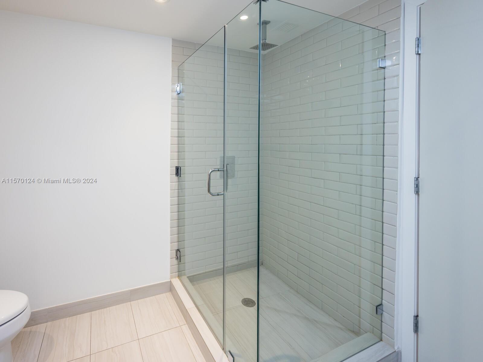 4010 S Ocean Dr R3305, Hollywood, Florida 33019, 2 Bedrooms Bedrooms, ,2 BathroomsBathrooms,Residential,For Sale,4010 S Ocean Dr R3305,A11570124