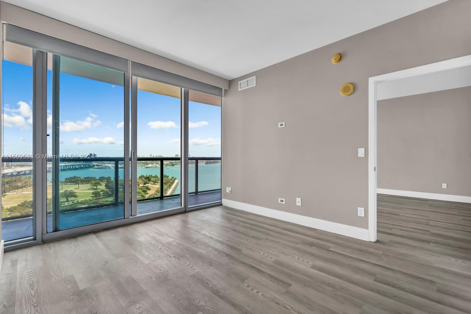 Miami, Florida 33132, 1 Bedroom Bedrooms, ,1 BathroomBathrooms,Residentiallease,For Rent,A11569533