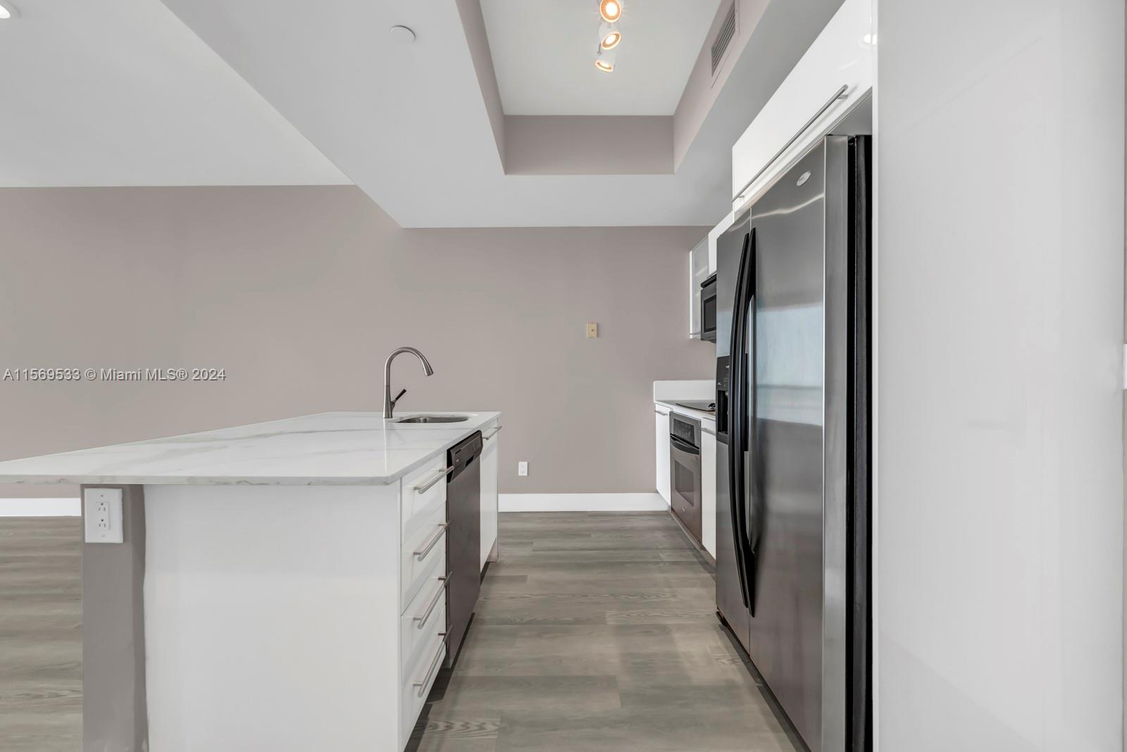 Miami, Florida 33132, 1 Bedroom Bedrooms, ,1 BathroomBathrooms,Residentiallease,For Rent,A11569533
