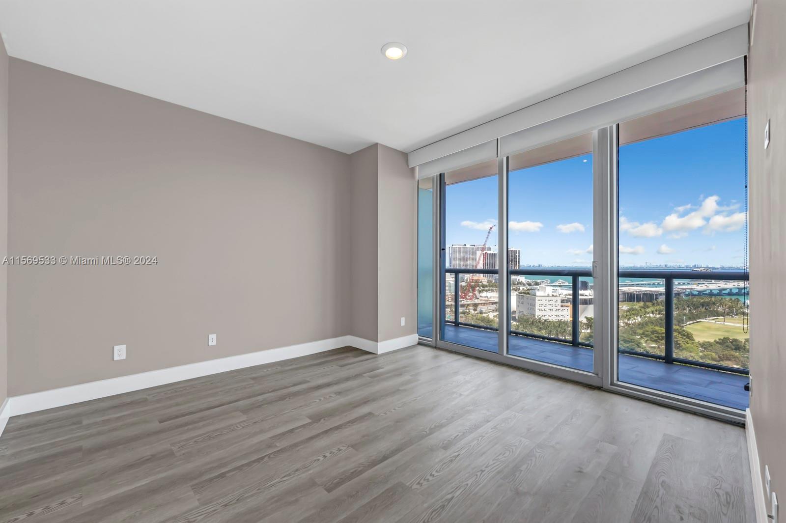 Miami, Florida 33132, 1 Bedroom Bedrooms, ,1 BathroomBathrooms,Residentiallease,For Rent,A11569533