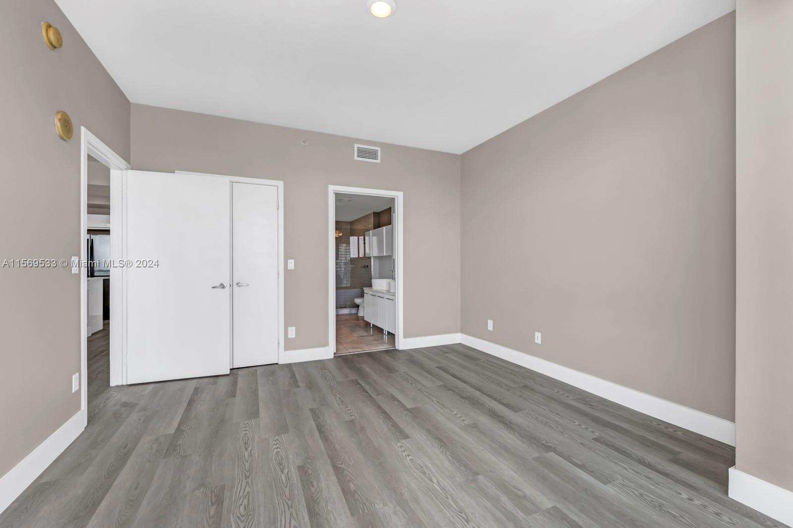 Miami, Florida 33132, 1 Bedroom Bedrooms, ,1 BathroomBathrooms,Residentiallease,For Rent,A11569533