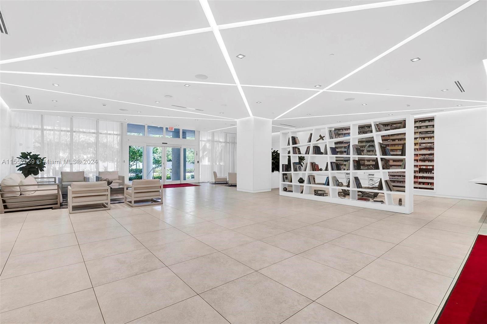 4250 Biscayne Blvd 819, Miami, Florida 33137, 2 Bedrooms Bedrooms, ,2 BathroomsBathrooms,Residentiallease,For Rent,4250 Biscayne Blvd 819,A11557559