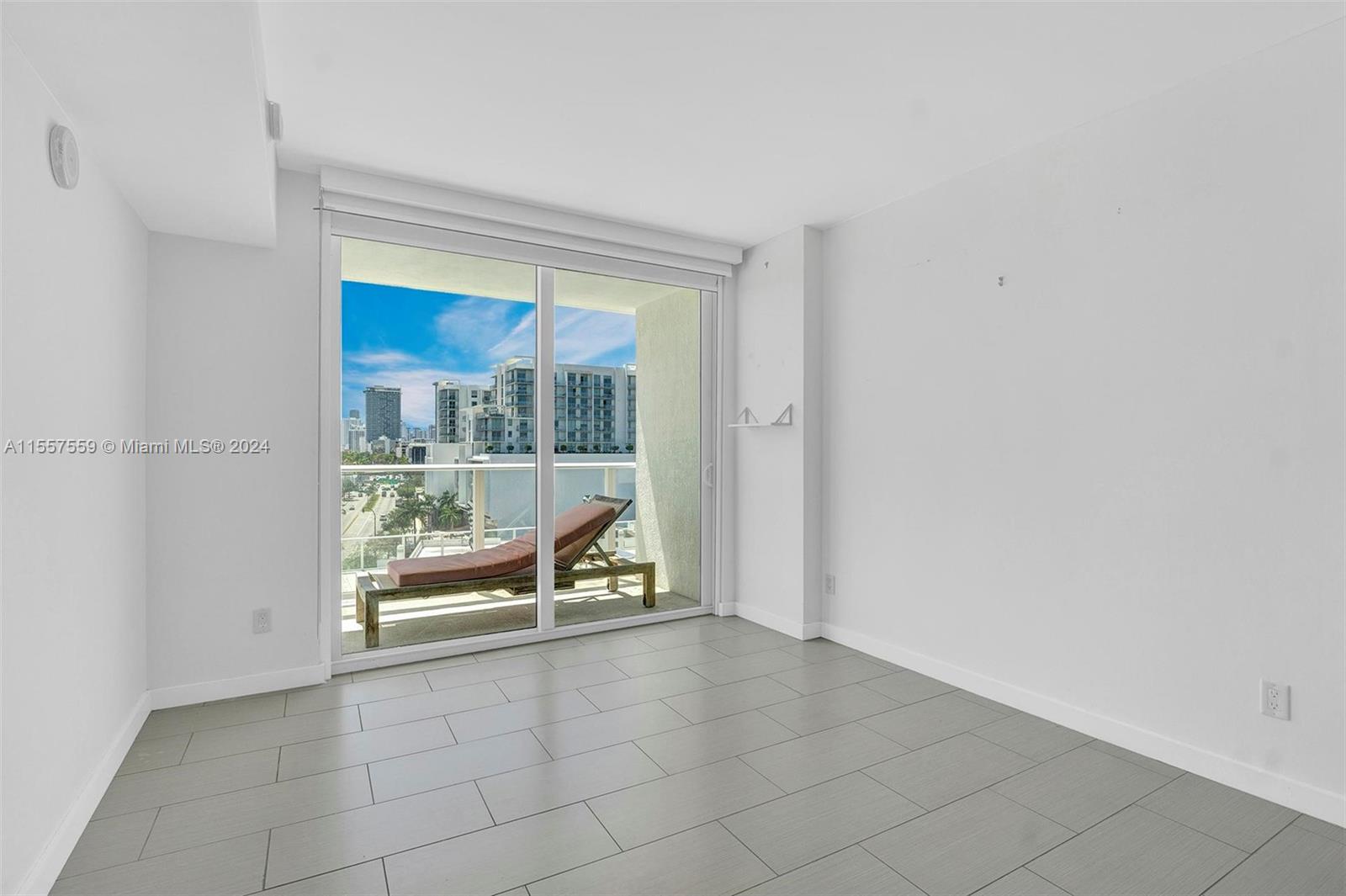 4250 Biscayne Blvd 819, Miami, Florida 33137, 2 Bedrooms Bedrooms, ,2 BathroomsBathrooms,Residentiallease,For Rent,4250 Biscayne Blvd 819,A11557559