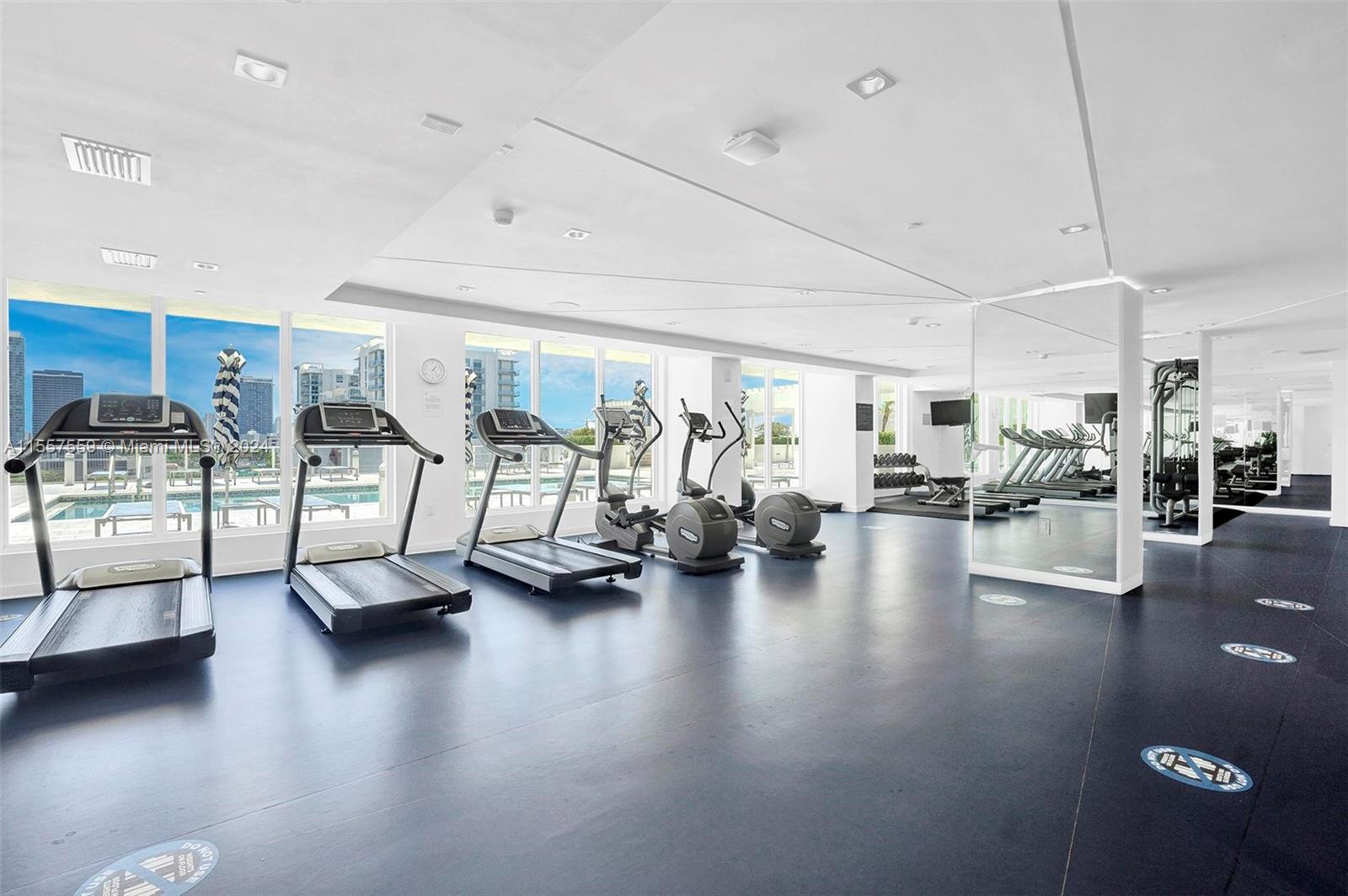 4250 Biscayne Blvd 819, Miami, Florida 33137, 2 Bedrooms Bedrooms, ,2 BathroomsBathrooms,Residentiallease,For Rent,4250 Biscayne Blvd 819,A11557559